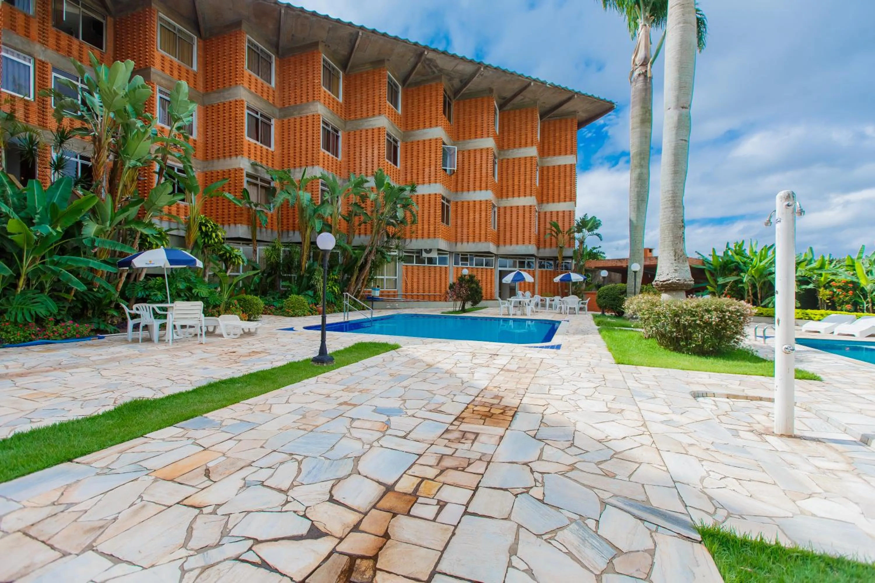 BBQ facilities in Harbor Querência Hotel