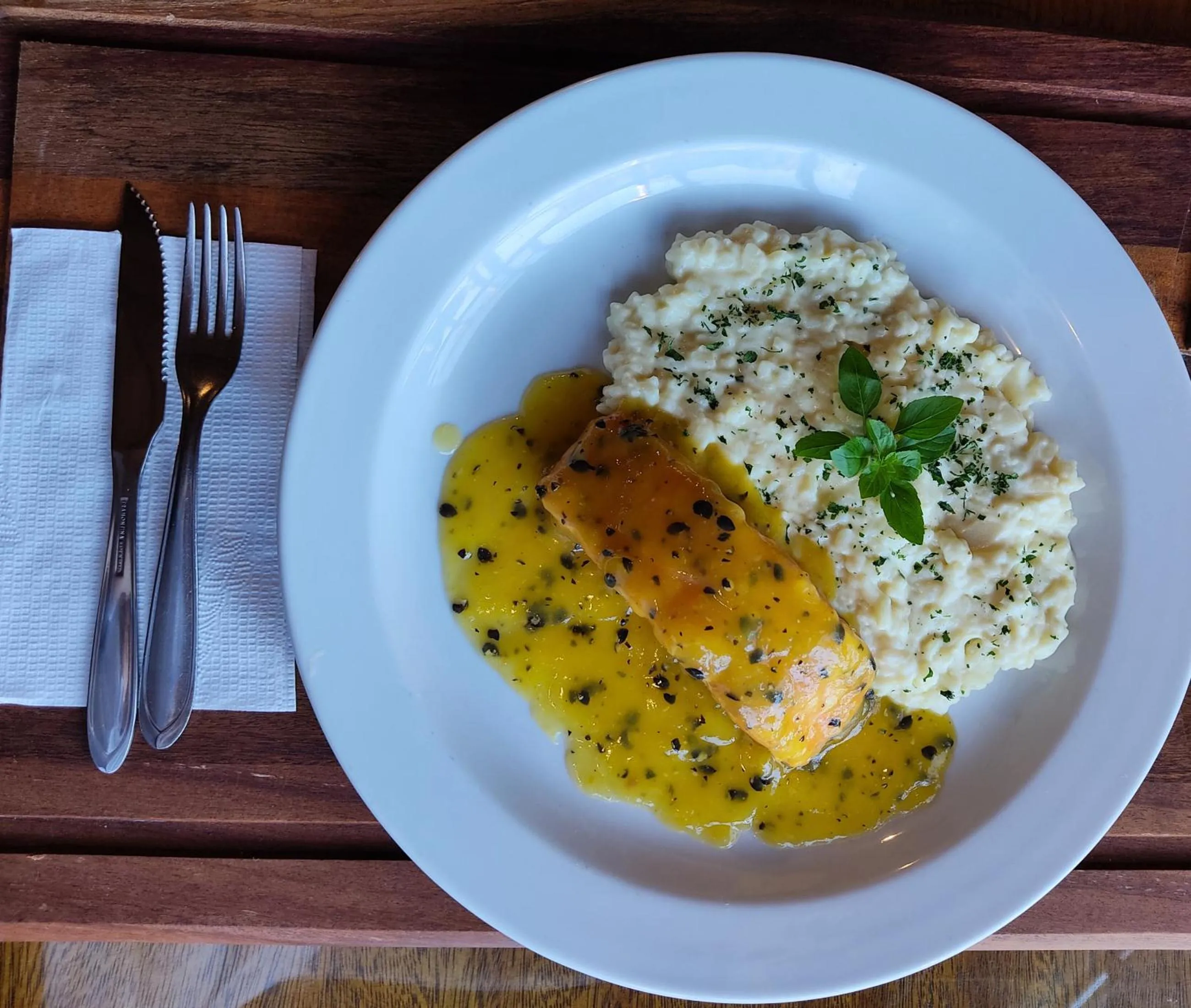 Restaurant/places to eat in Harbor Querência Hotel