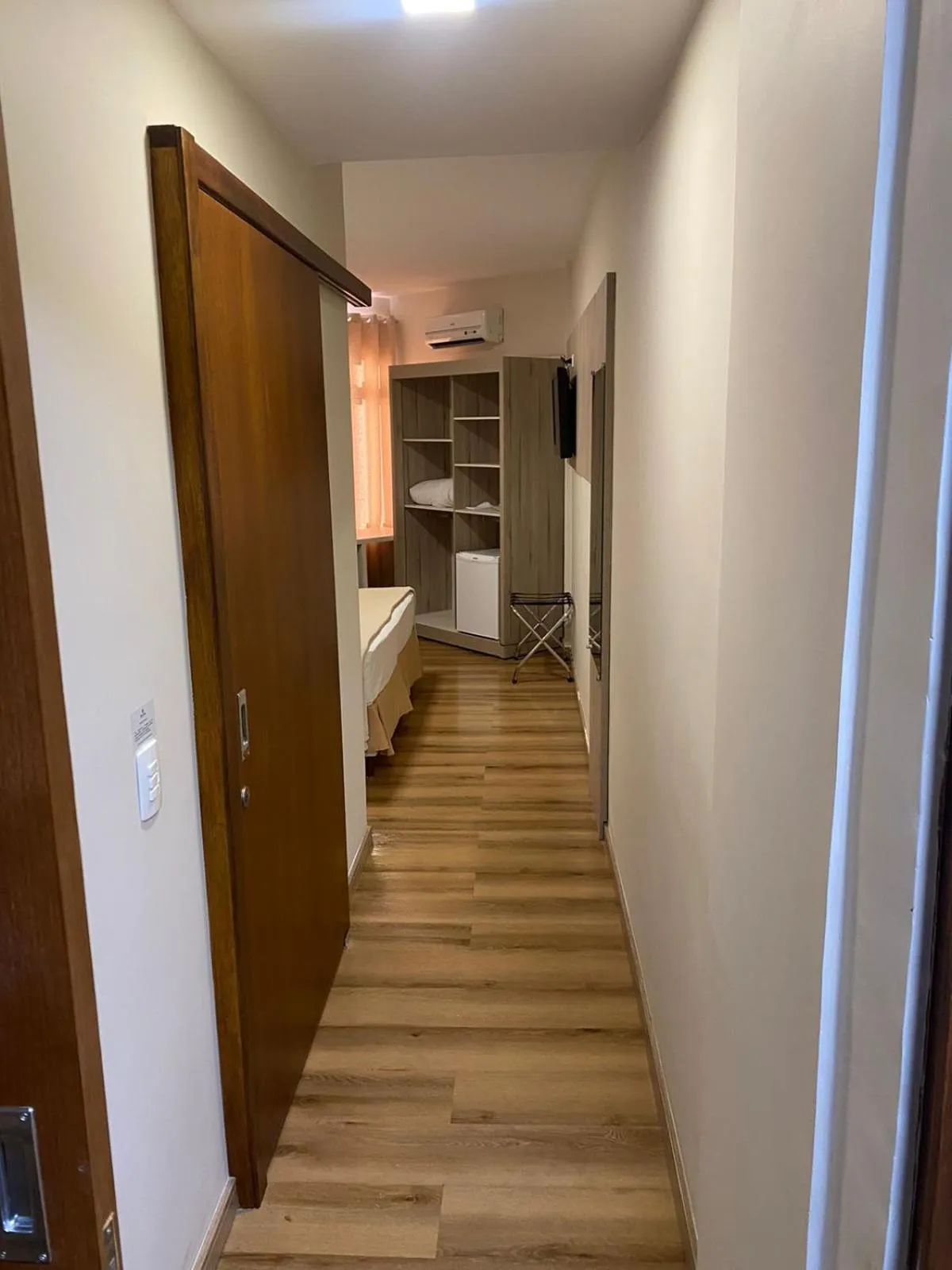 Photo of the whole room, Bed in Harbor Querência Hotel