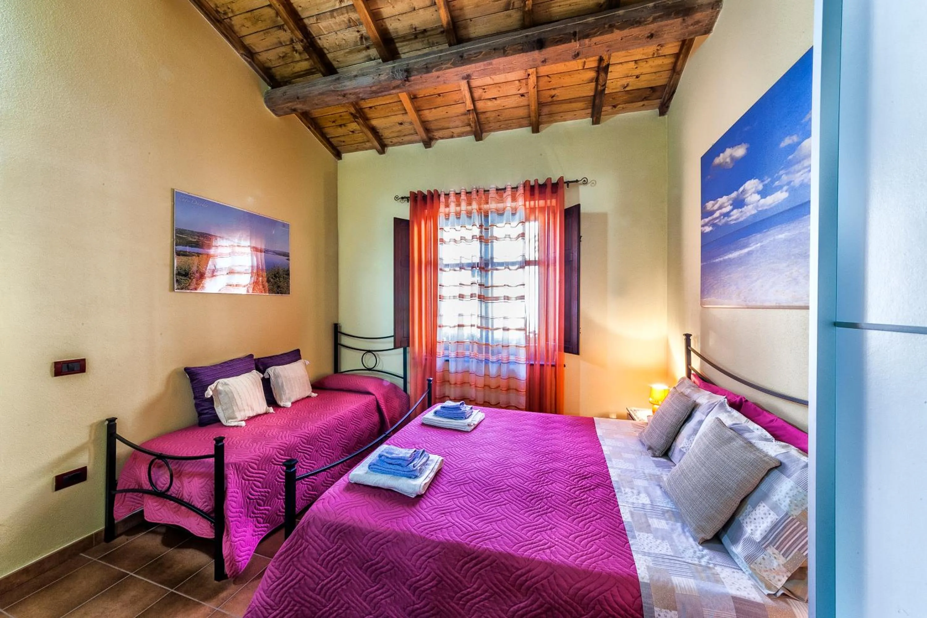 Bedroom, Bed in Affitacamere/Domo - Mari e Luci