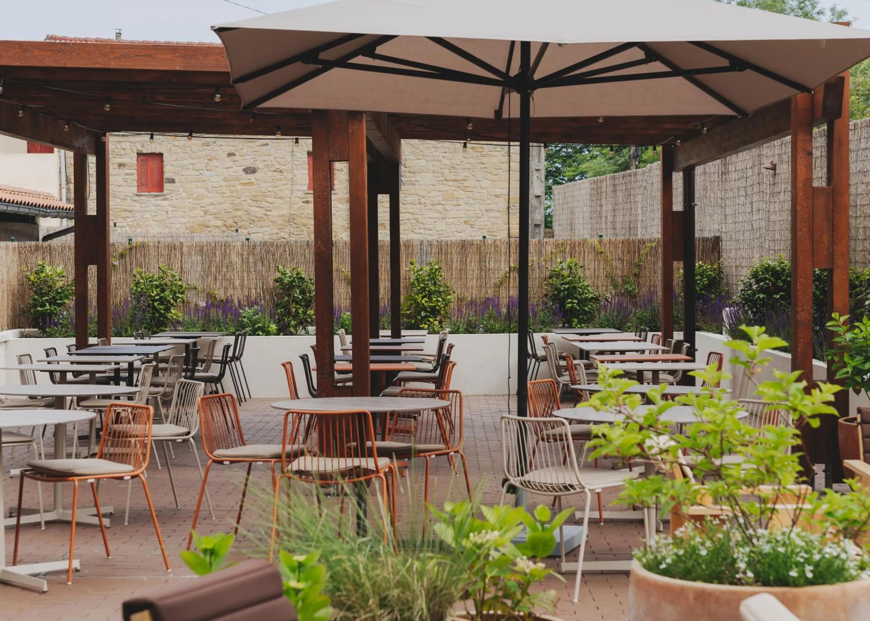 Restaurant/places to eat in Wecamp San Sebastián