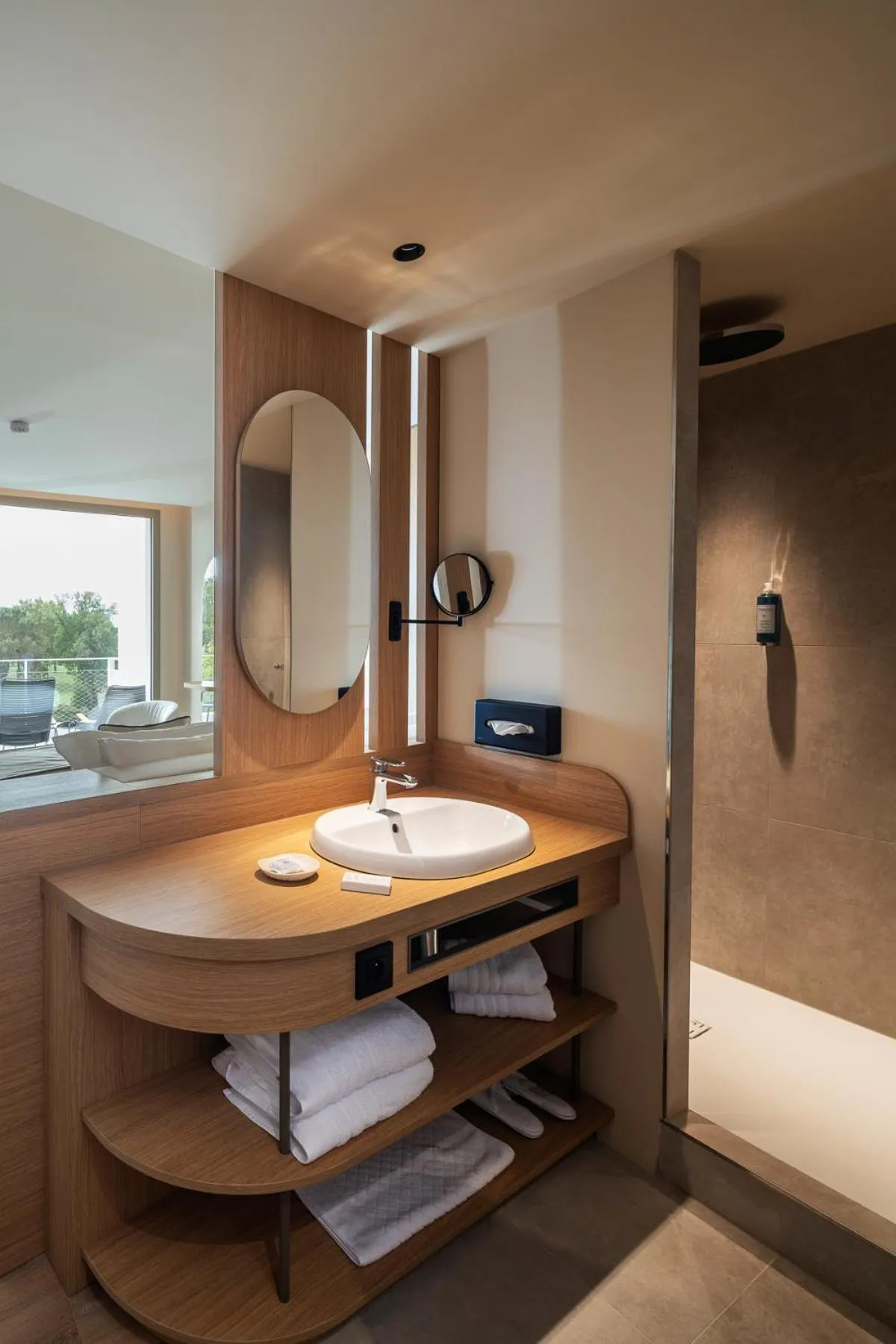 Shower in Hôtel Horizon Resort Massane & Spa