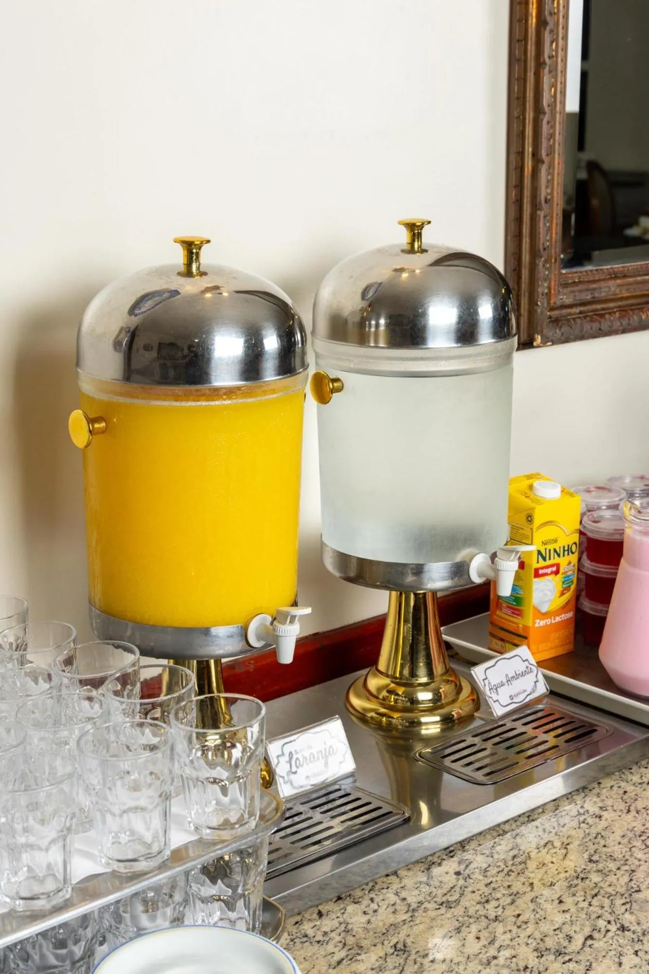 Breakfast in Hotel Euro Suite Campinas by Nacional Inn - Próximo ao Cambuí