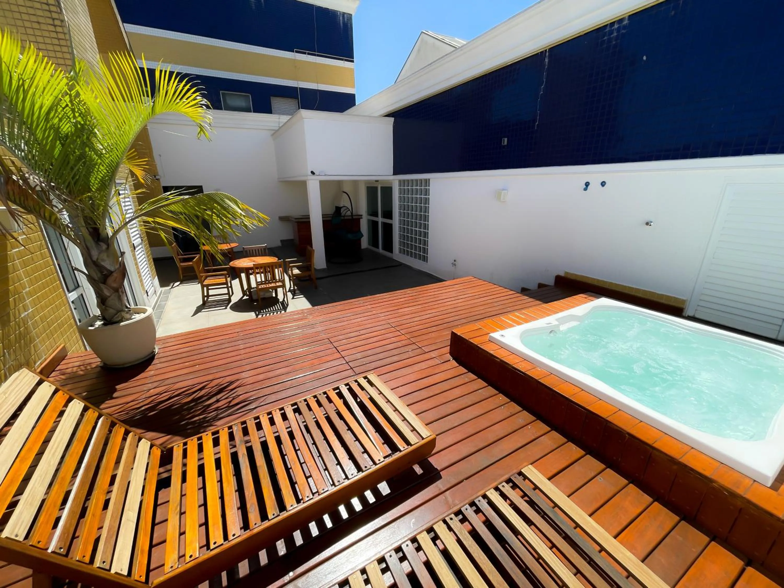 Hot Tub in Hotel Euro Suite Campinas by Nacional Inn - Próximo ao Cambuí