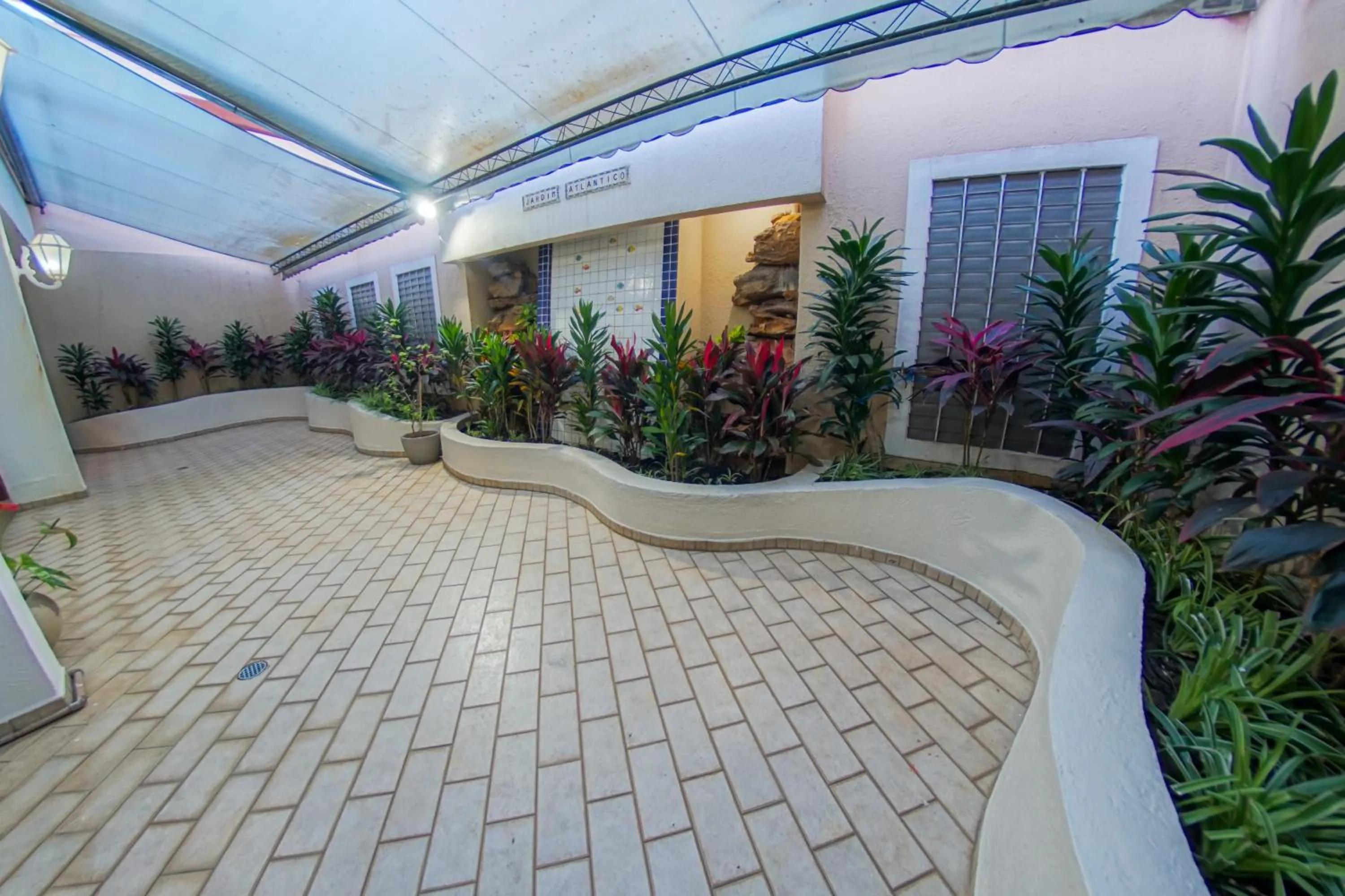 Garden in Hotel Euro Suite Campinas by Nacional Inn - Próximo ao Cambuí