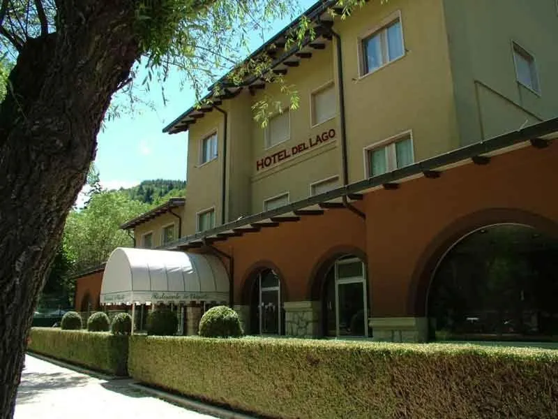 Property building in Hotel Garni del Lago