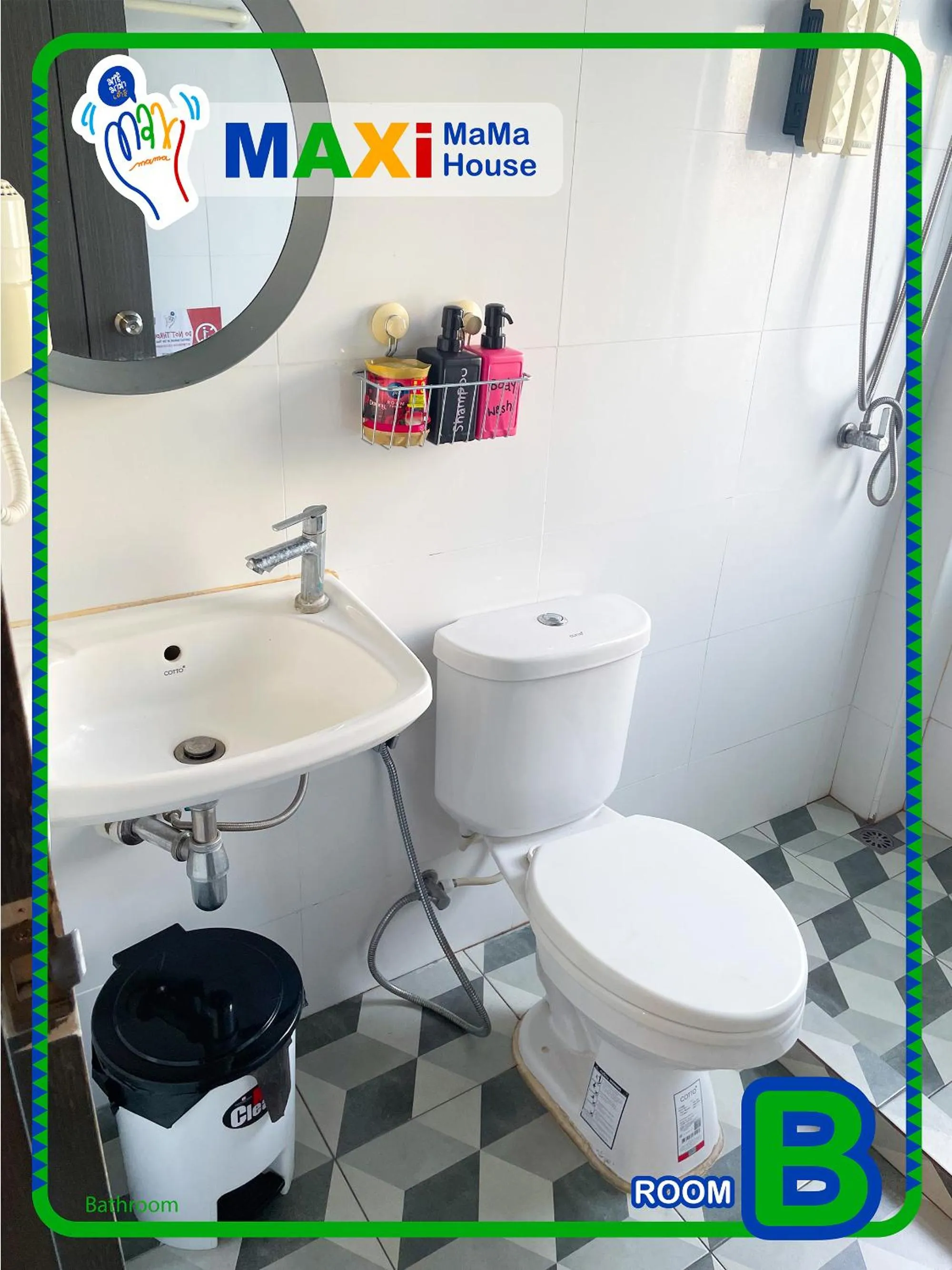 Bathroom in MAXi MaMa House