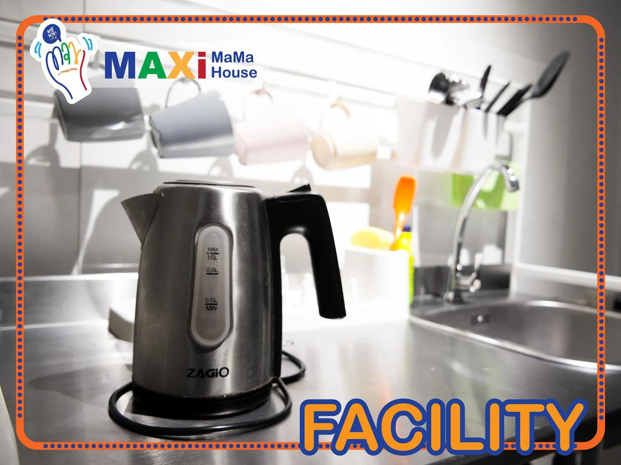 Coffee/tea facilities in MAXi MaMa House