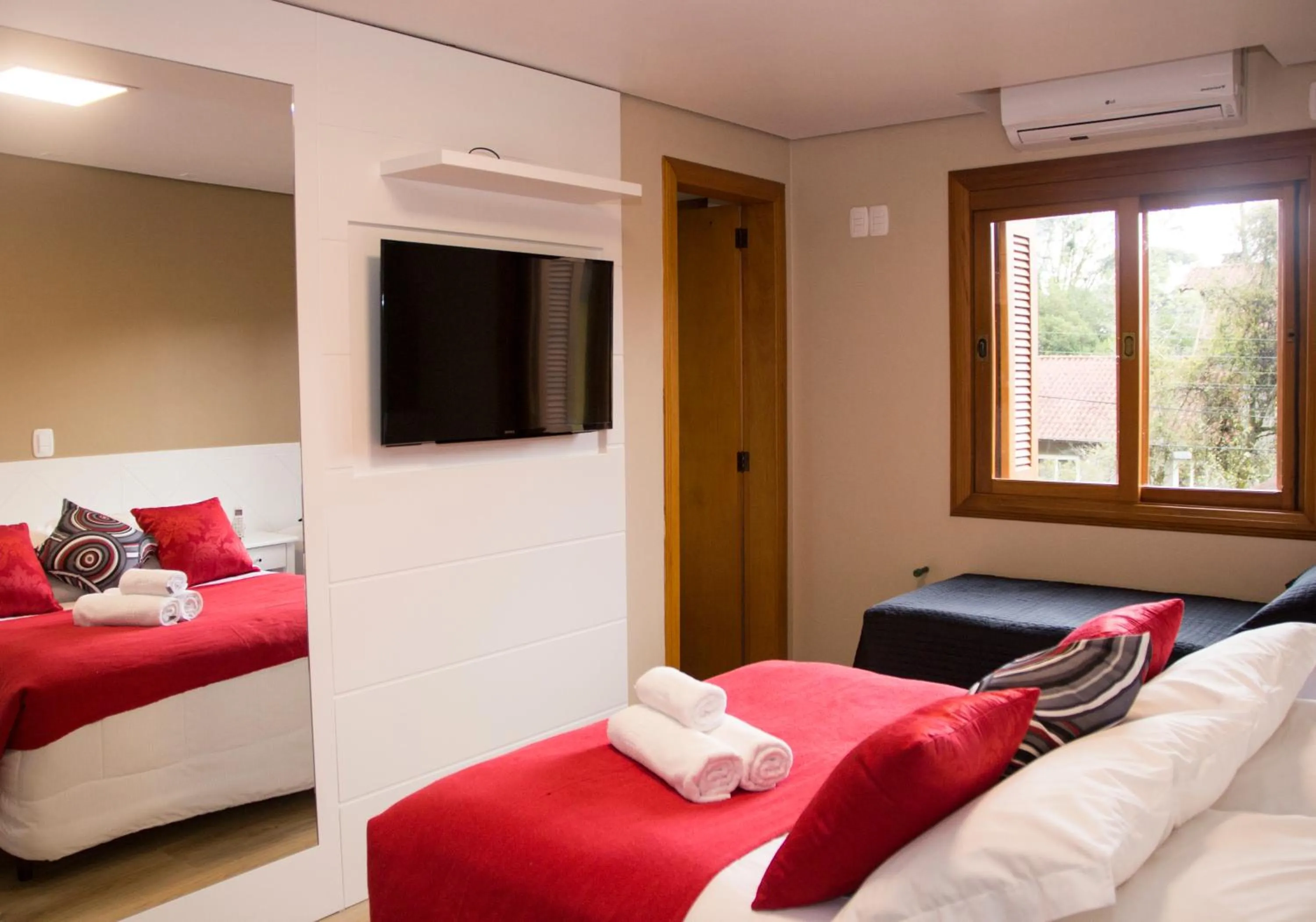 TV and multimedia, Bed in Pousada Caminho dos Plátanos