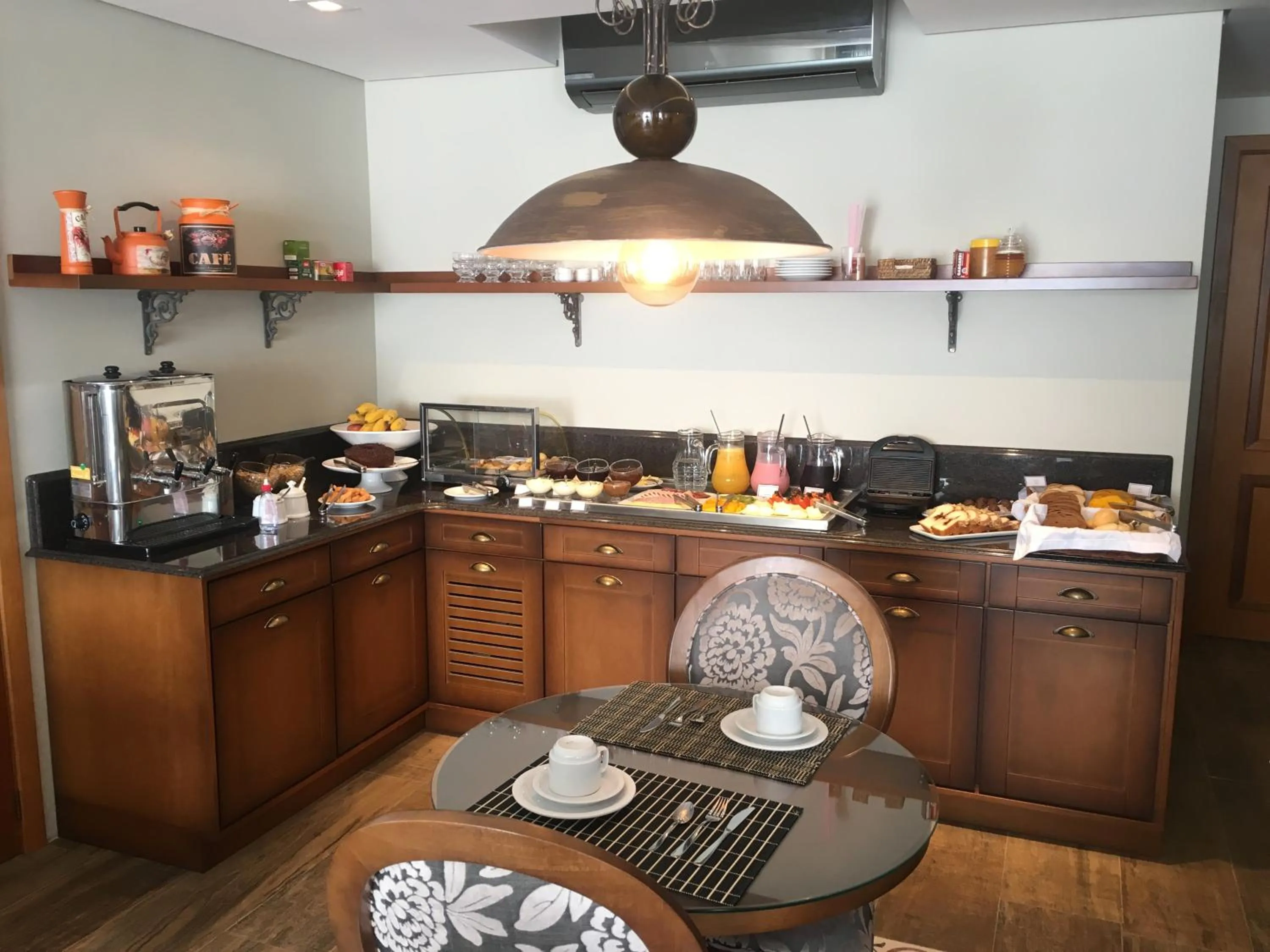 Lobby or reception in Pousada Caminho dos Plátanos