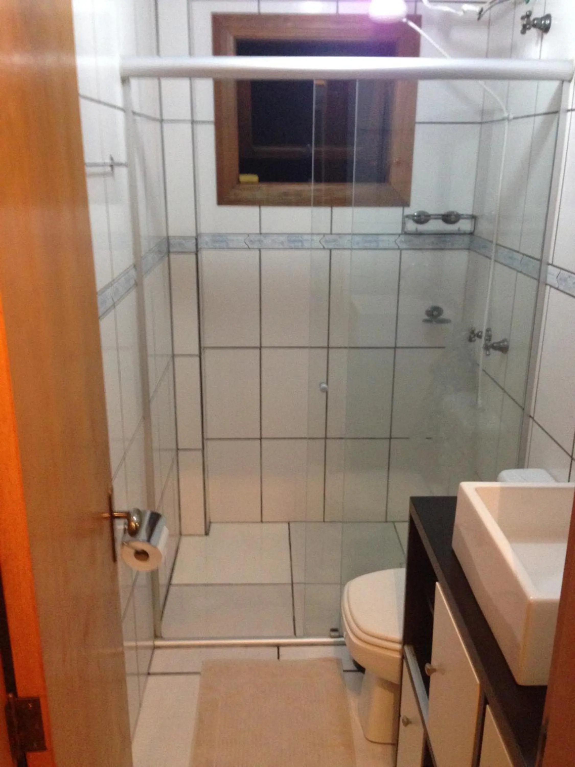 Shower in Pousada Caminho dos Plátanos