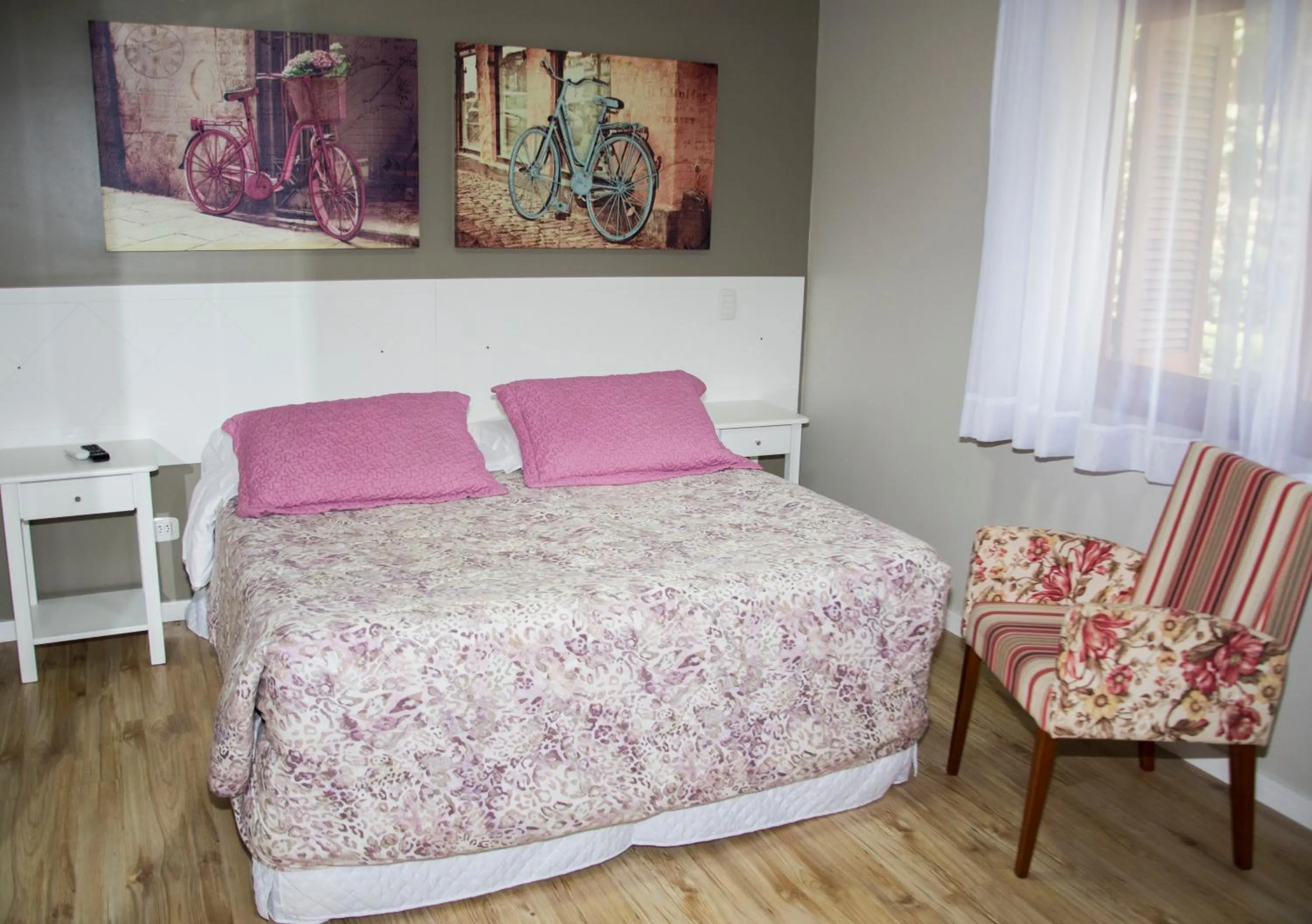 Bedroom, Bed in Pousada Caminho dos Plátanos