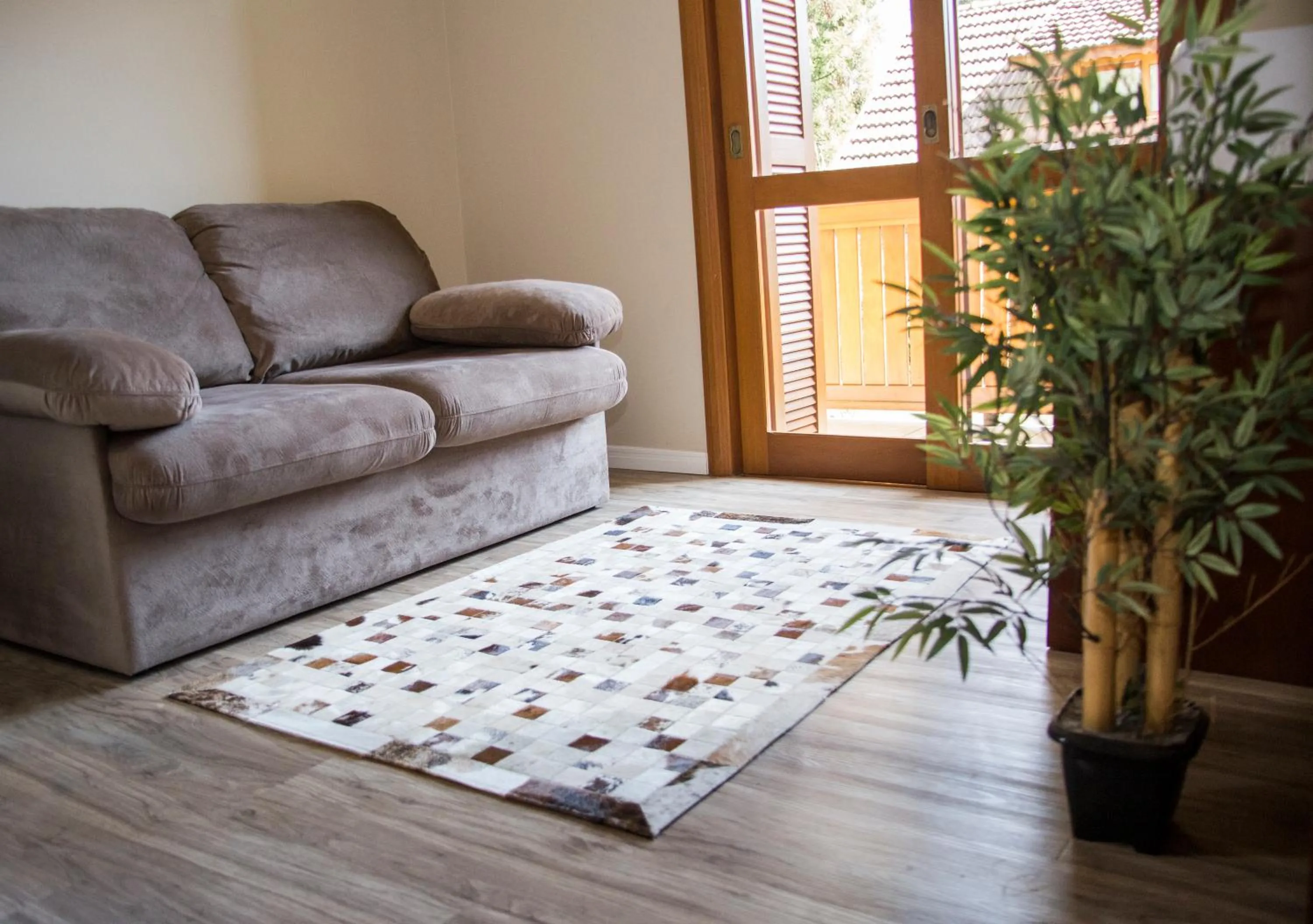 Seating area in Pousada Caminho dos Plátanos