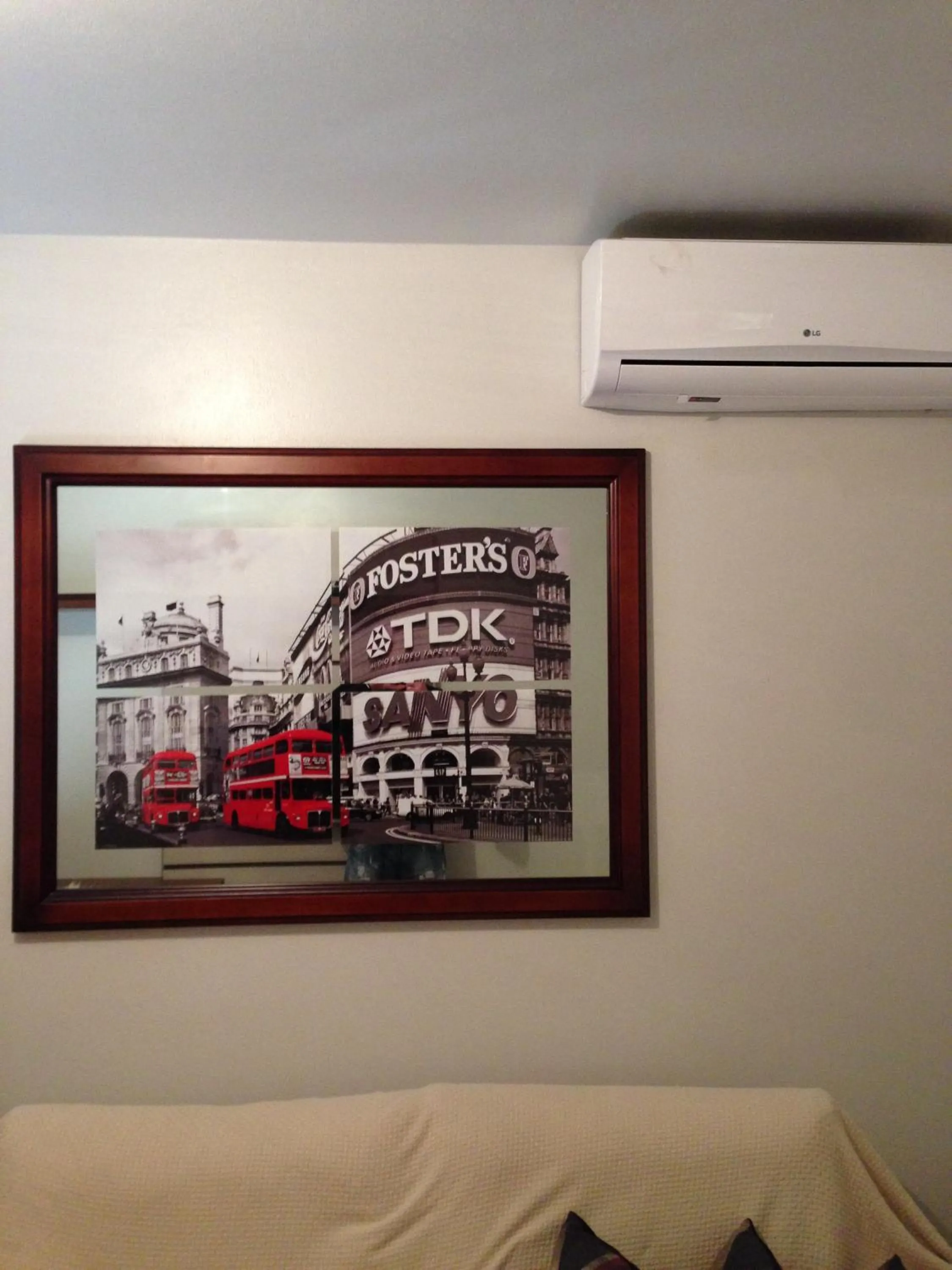 TV and multimedia in Pousada Caminho dos Plátanos