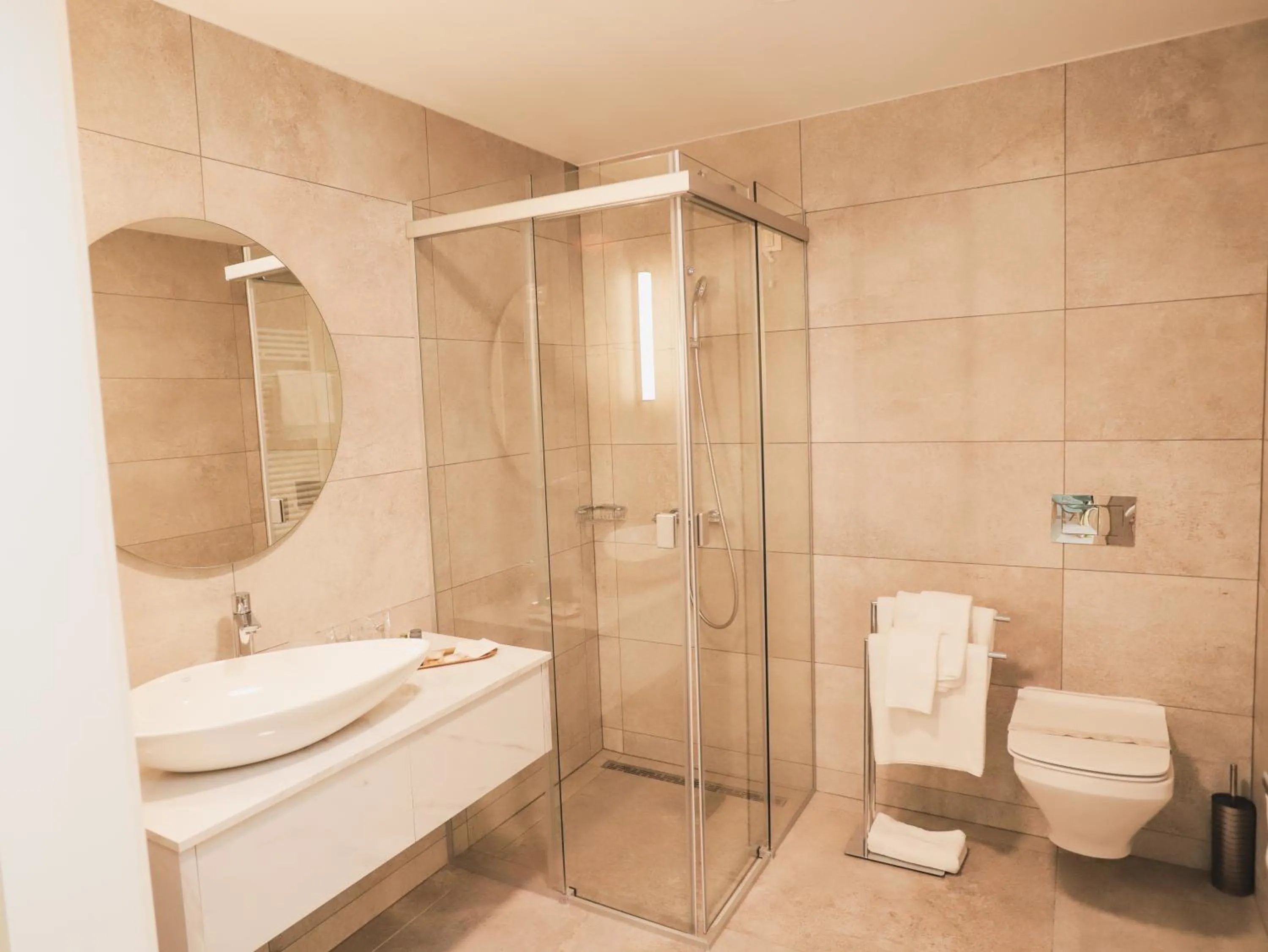 Shower in Hotel Bernarda