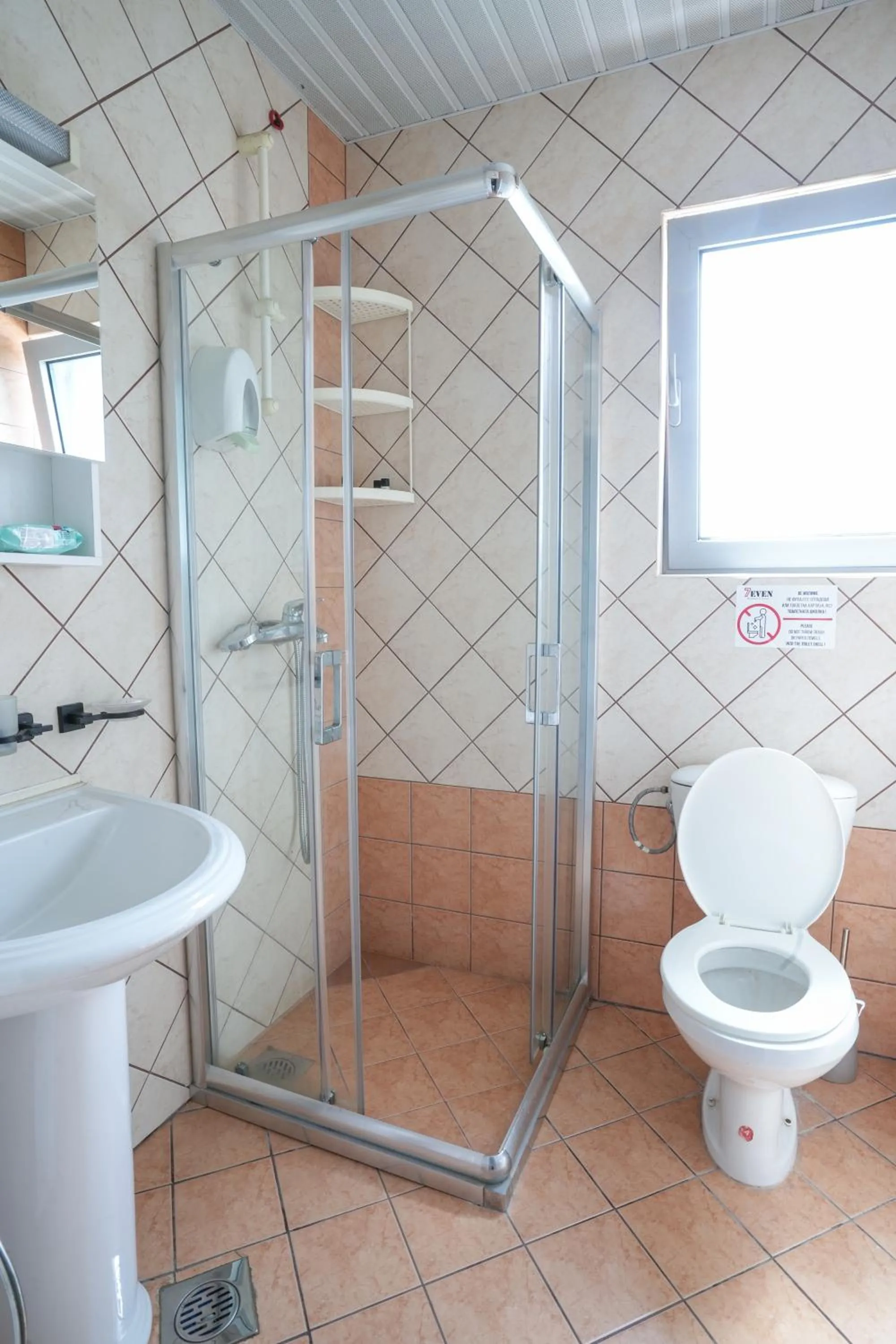 Shower in 7even weddings & events