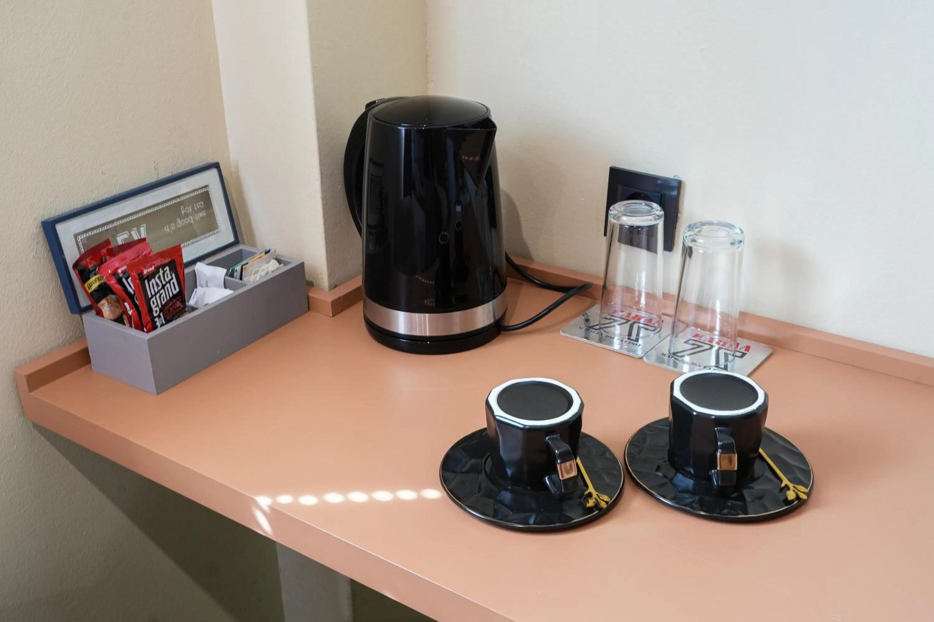 Coffee/tea facilities in 7even weddings & events
