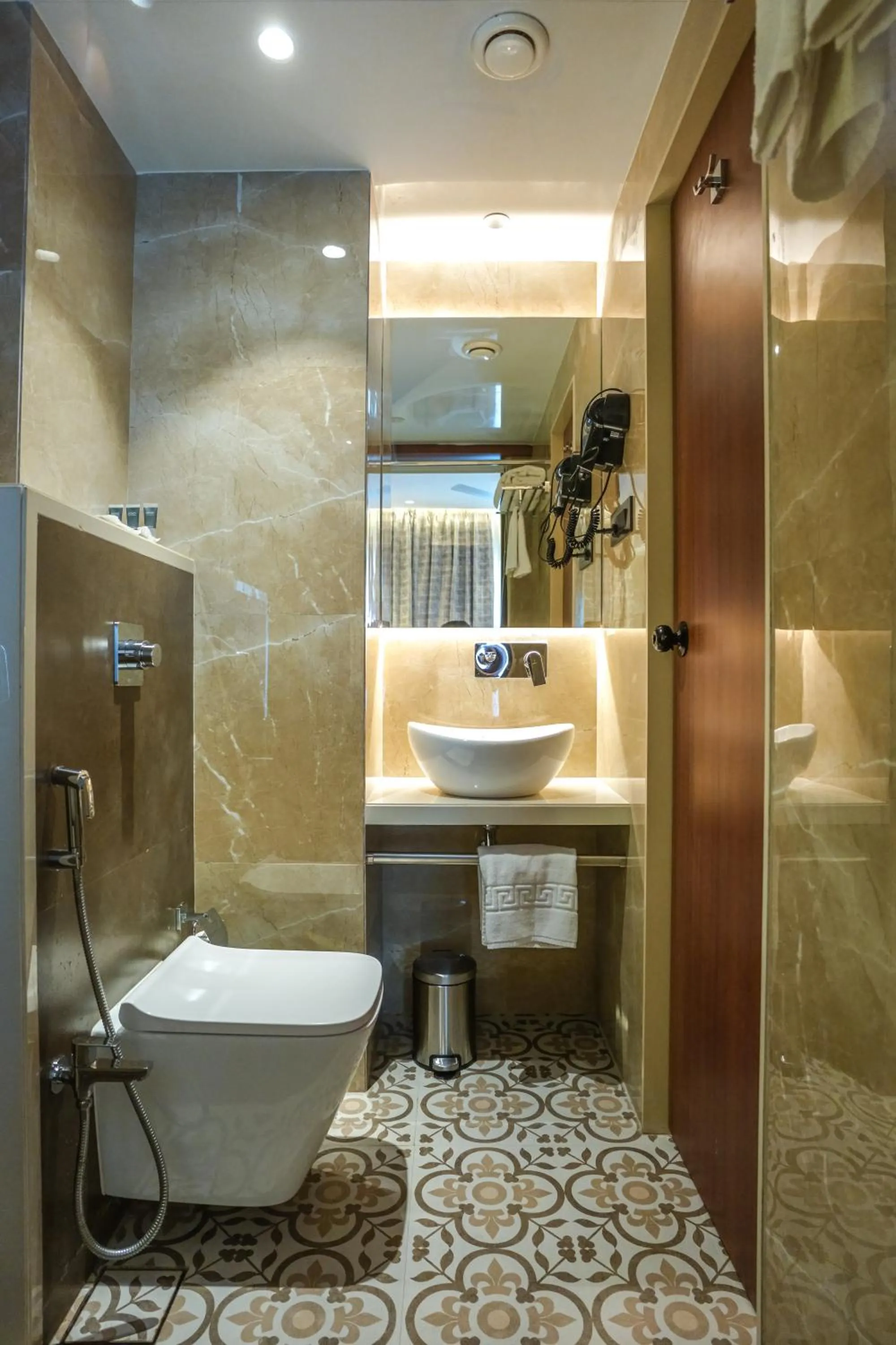 Toilet in InstaFeel Hotel