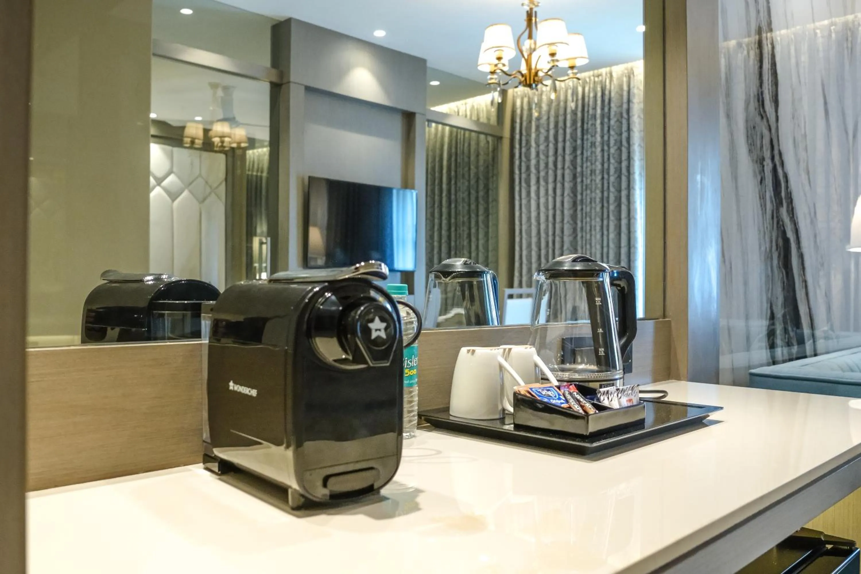 Coffee/tea facilities in InstaFeel Hotel