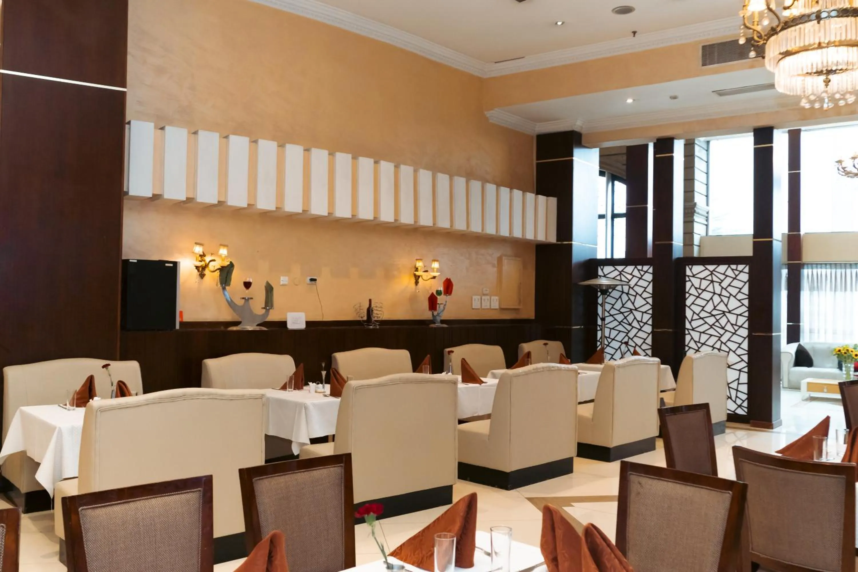 Restaurant/places to eat in Capital Hotel and Spa