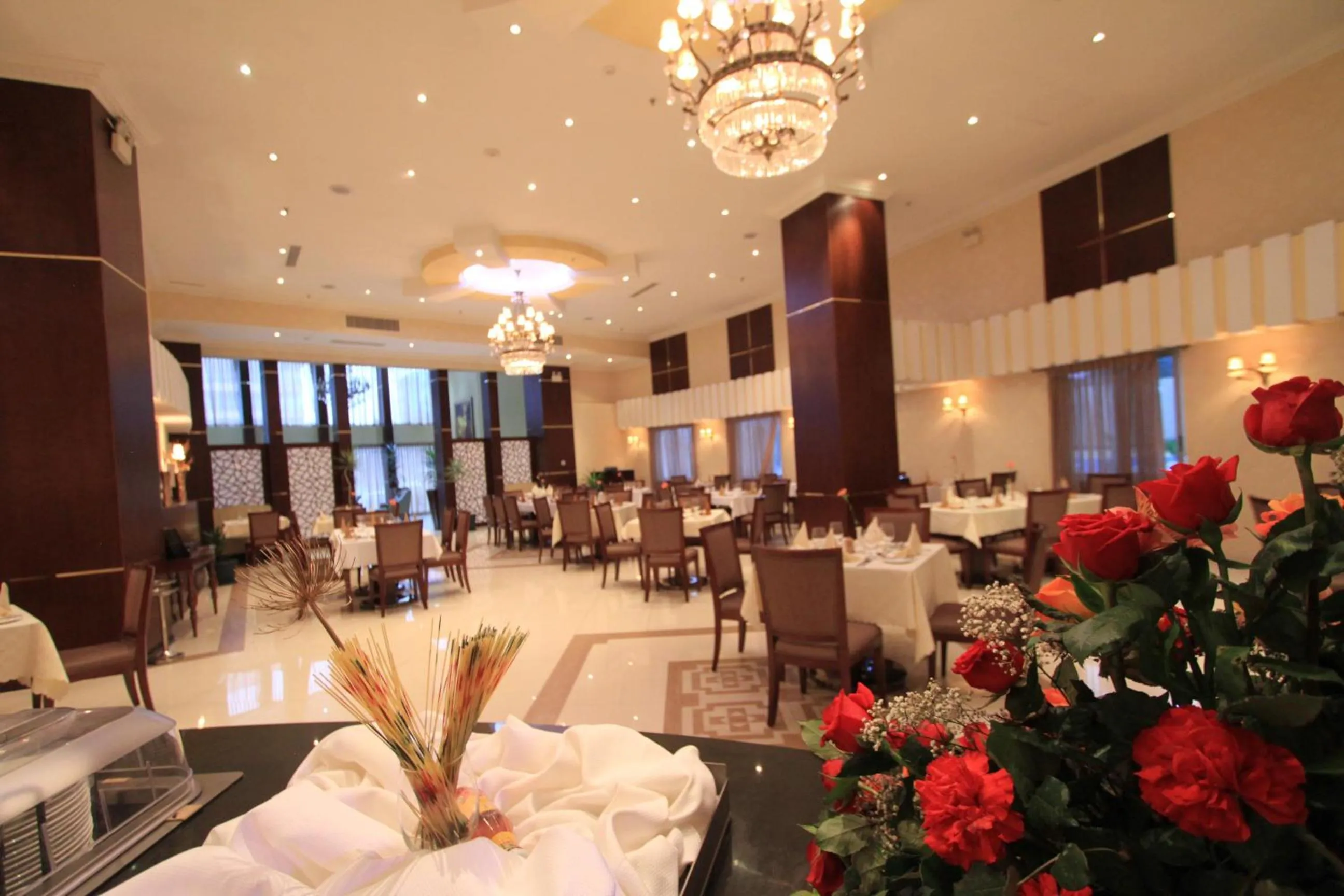 Restaurant/places to eat in Capital Hotel and Spa