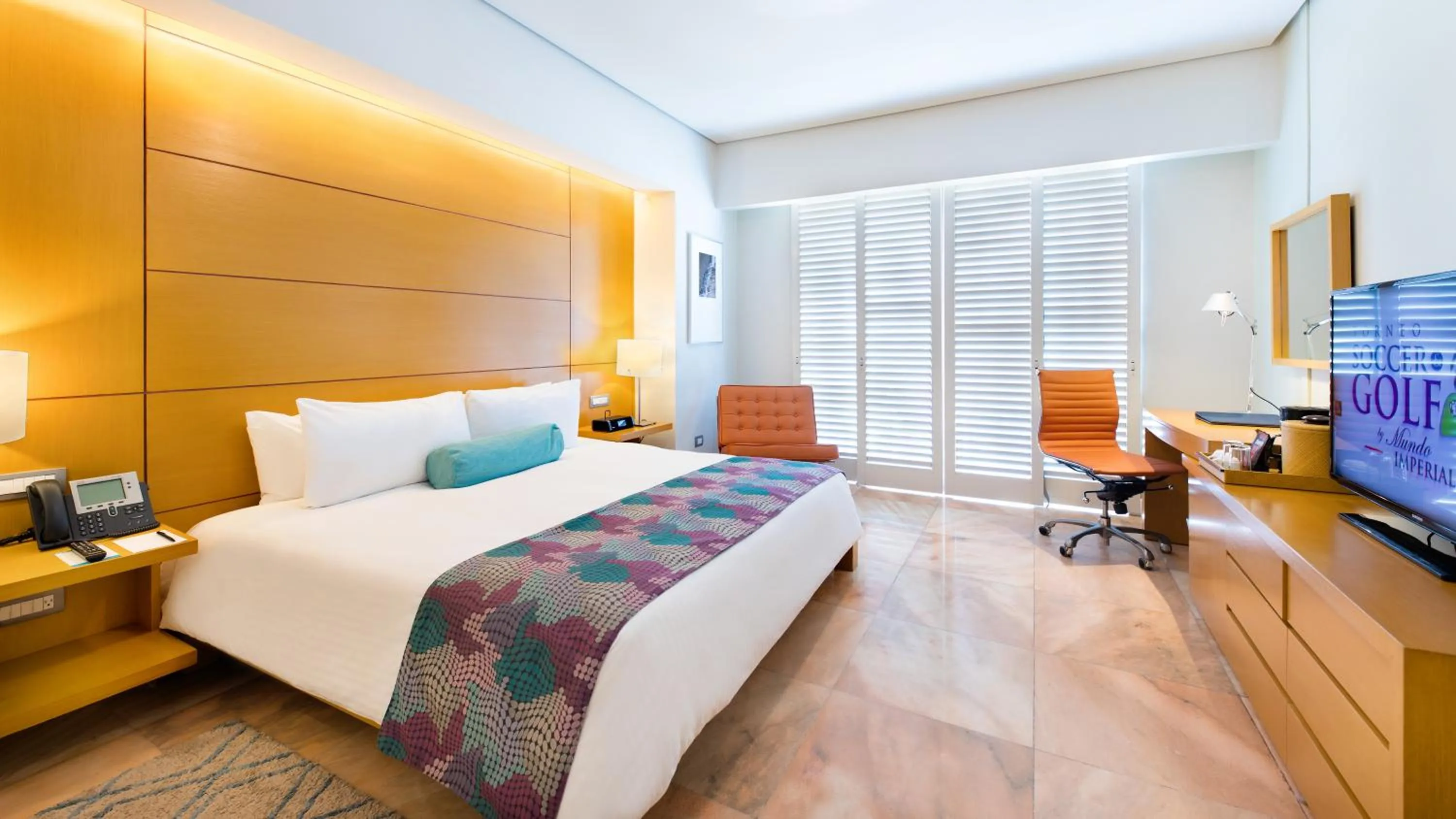 Photo of the whole room, Bed in Palacio Mundo Imperial Riviera Diamante Acapulco All Inclusive