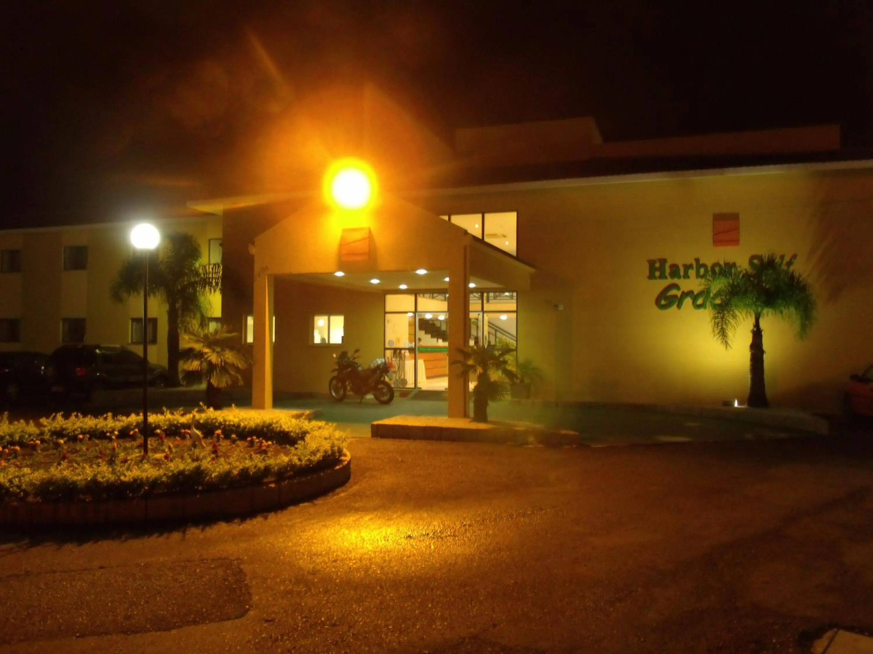 Facade/entrance in Harbor Self Graciosa Hotel