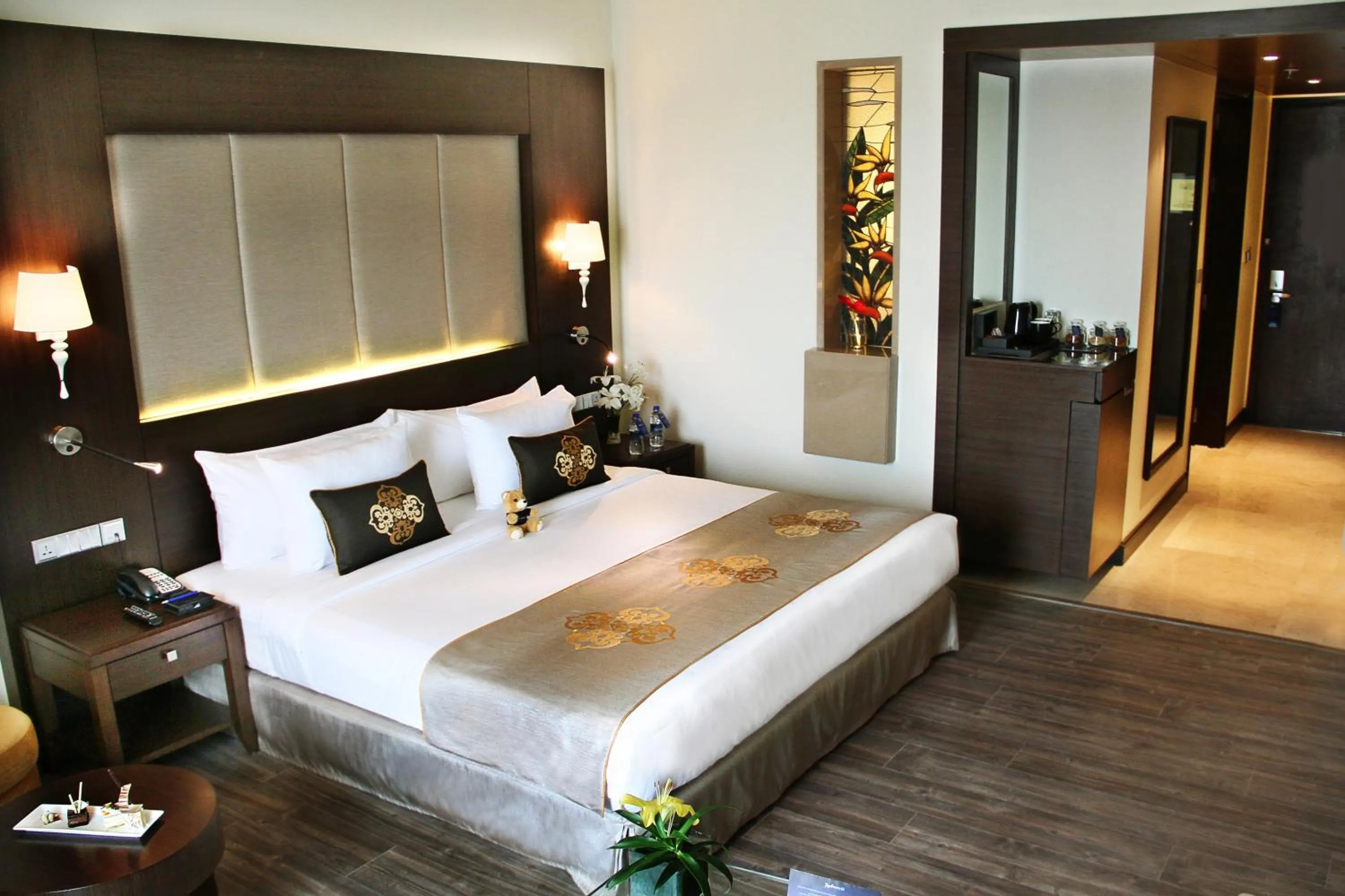 Bedroom, Bed in Radisson Blu Plaza Hotel Mysore