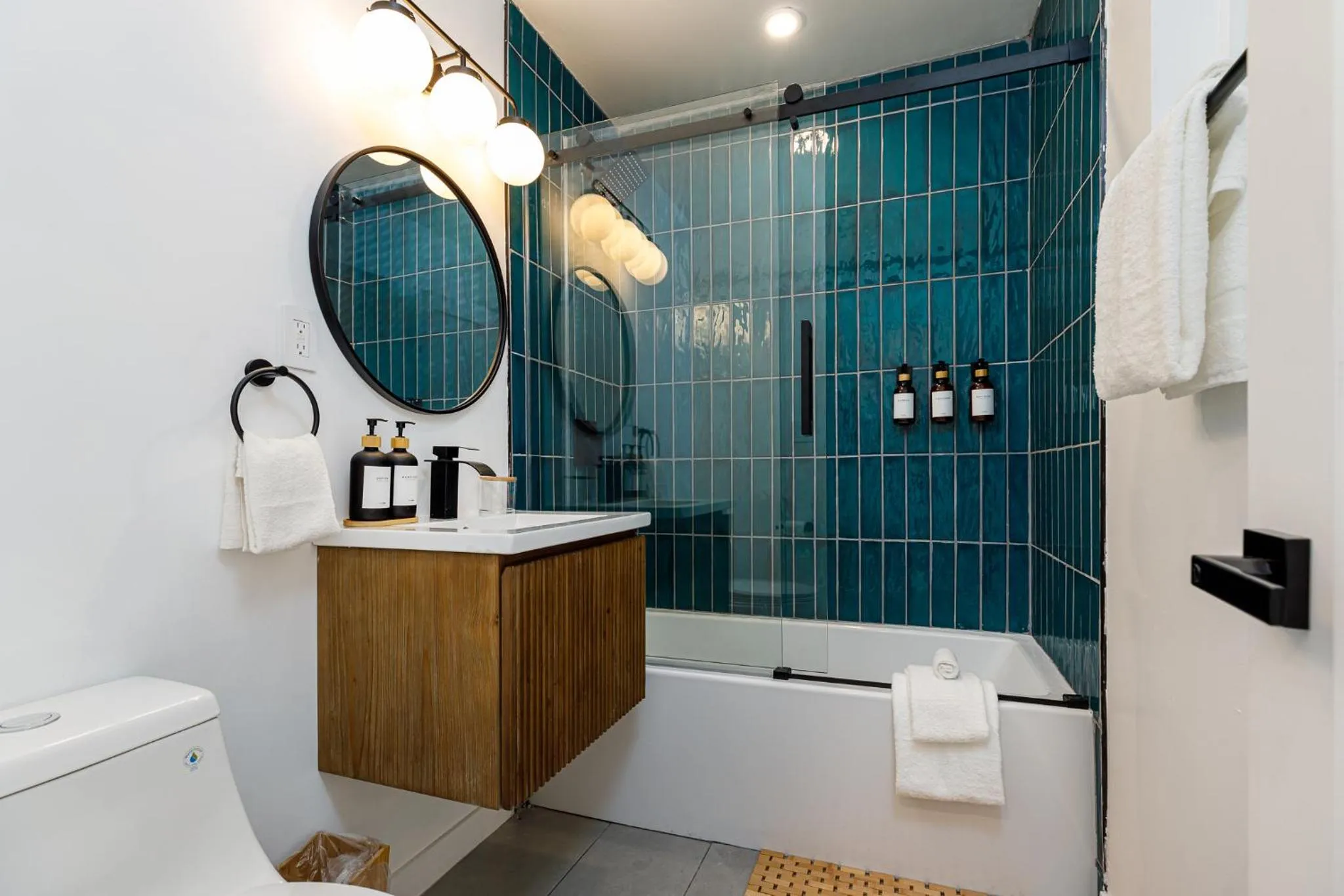 Shower in Quail Park Lodge