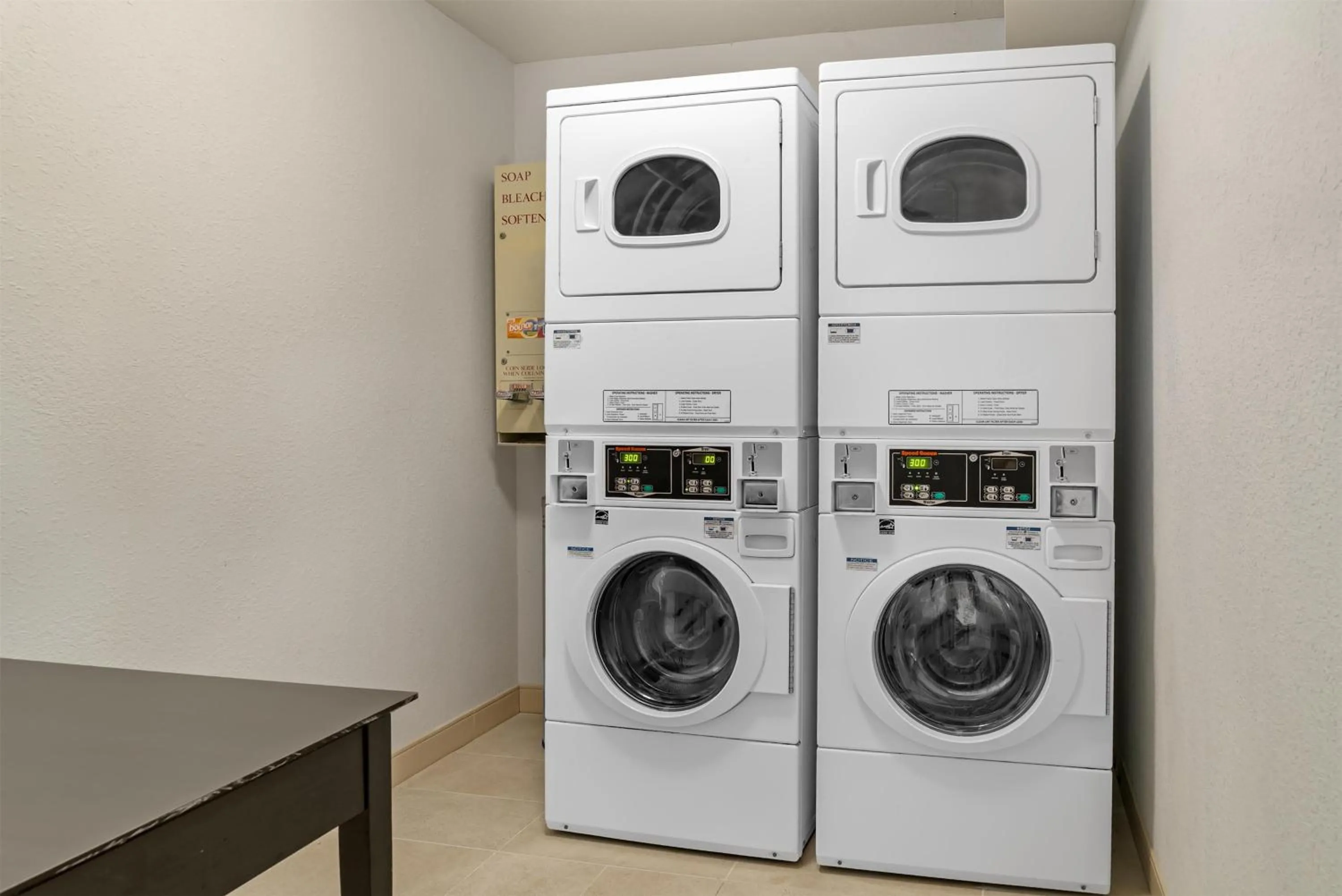 Property building in Best Western Lakewinds