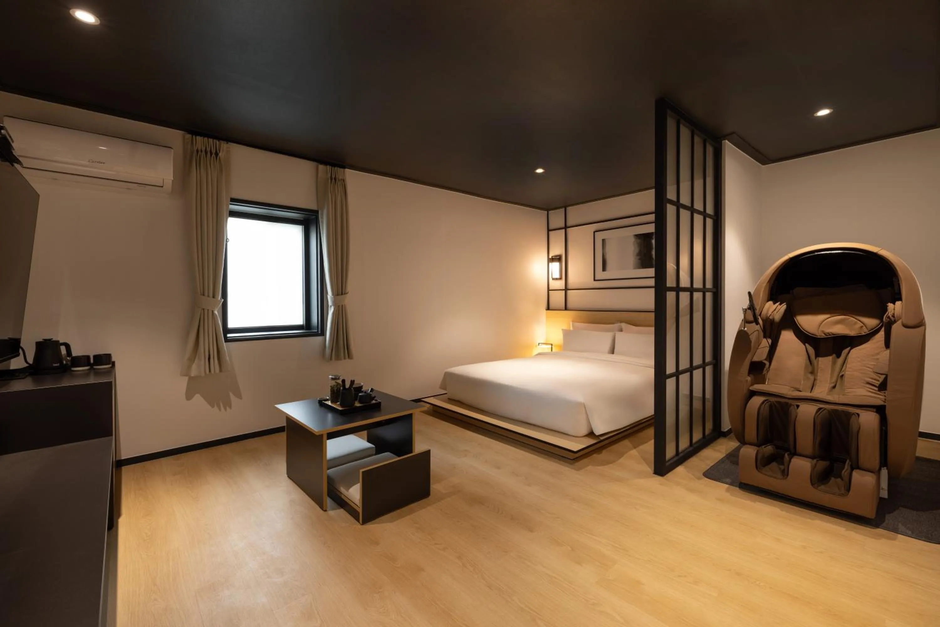 Living room, Bed in Mitasuya Ryokan Hotel Incheon by Aank