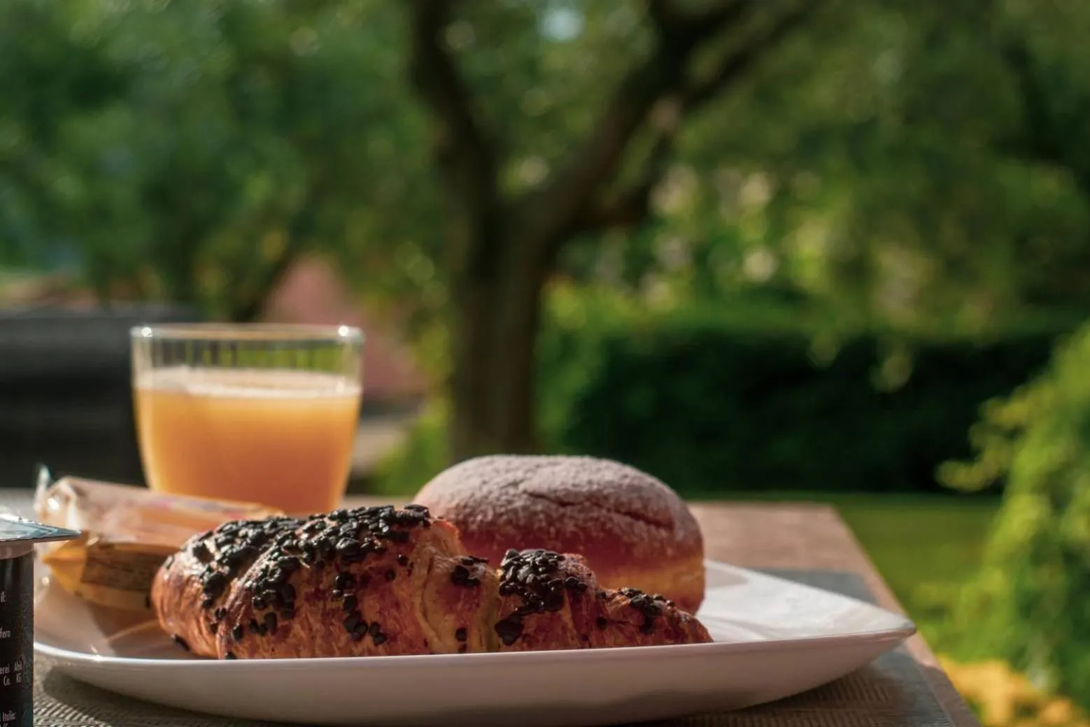 Food and drinks in B&B Il Tramonto