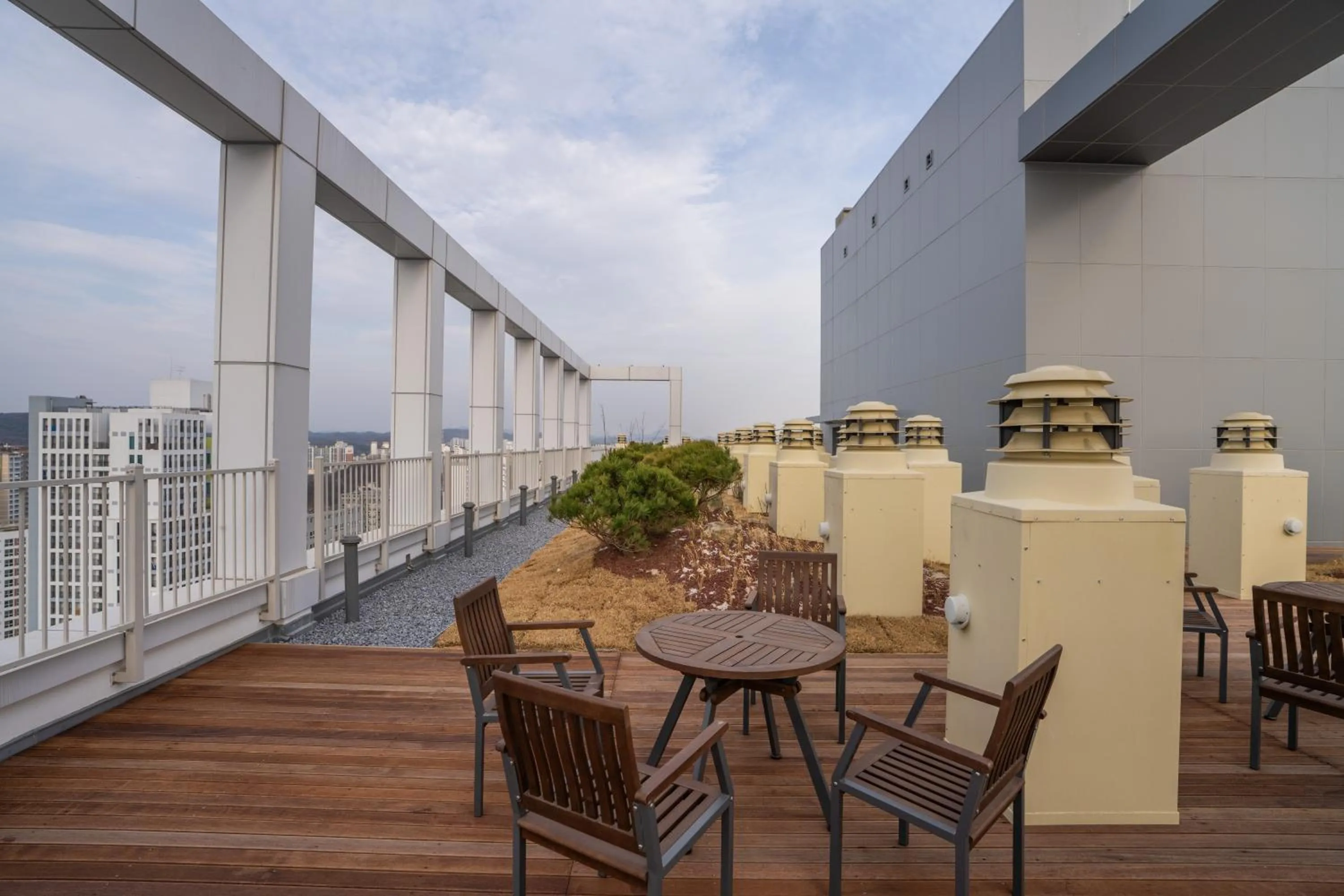 Garden in Golden Planet Hotel-Pyeongtaek Godeck