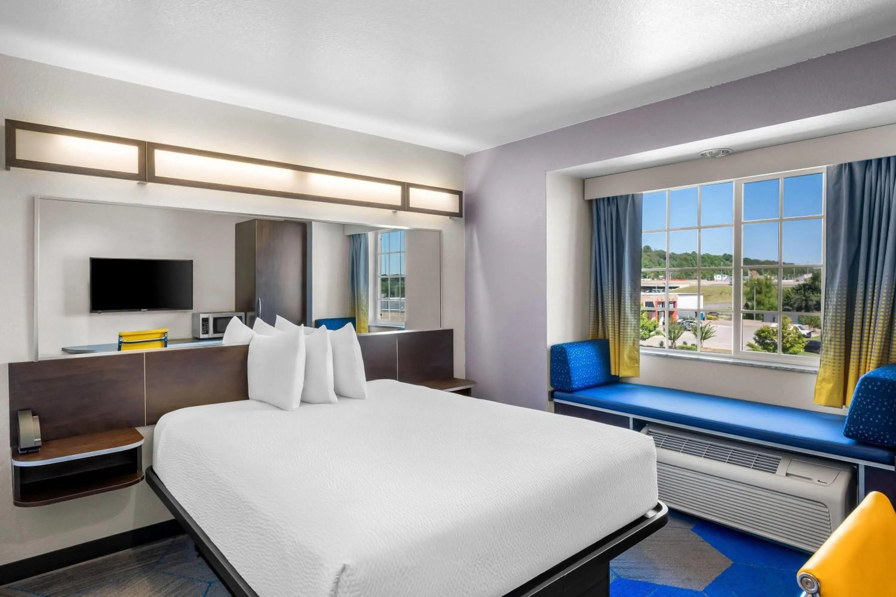 Bed in Microtel Inn & Suites By Wyndham Conway