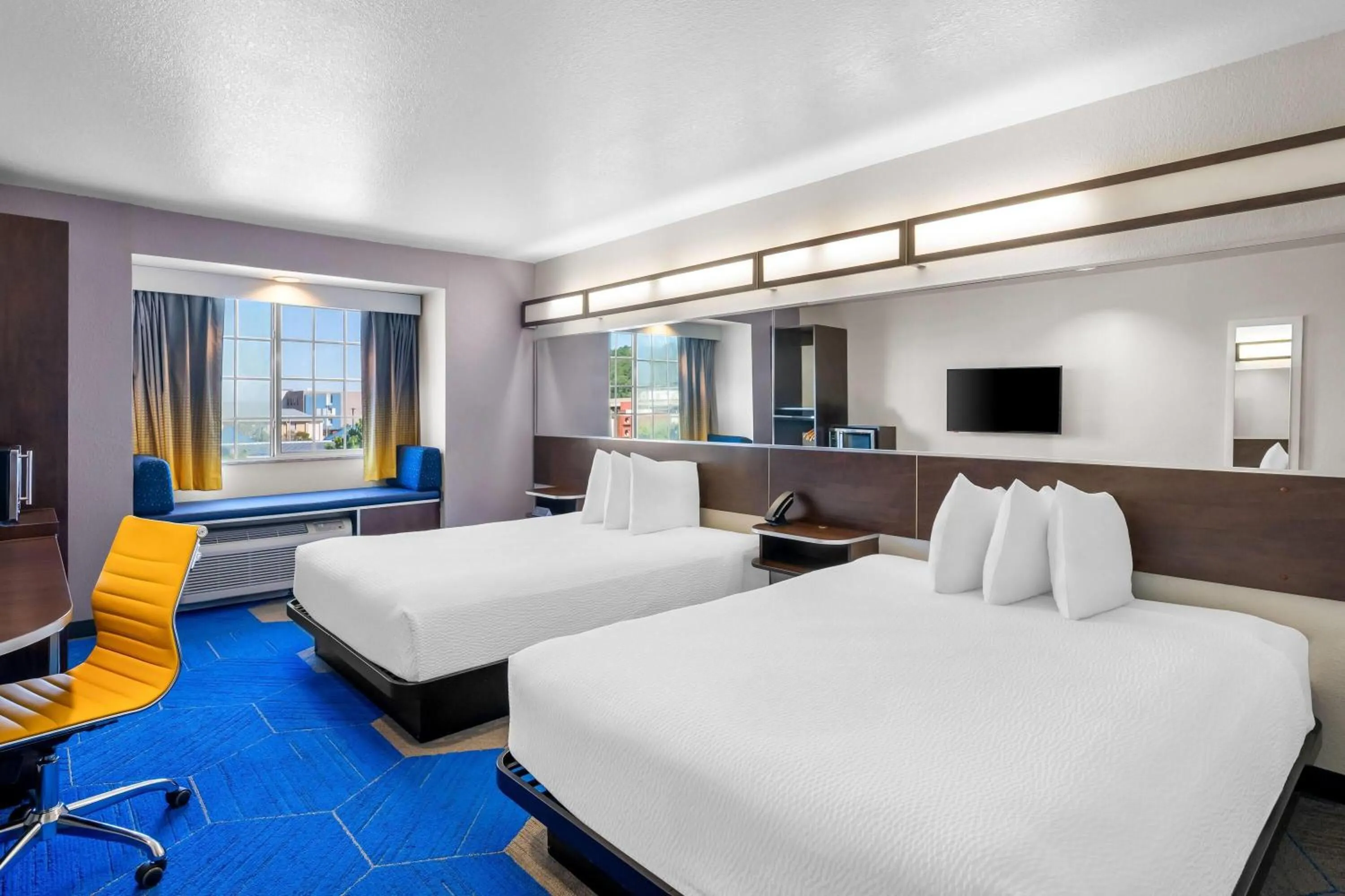 Bed in Microtel Inn & Suites By Wyndham Conway