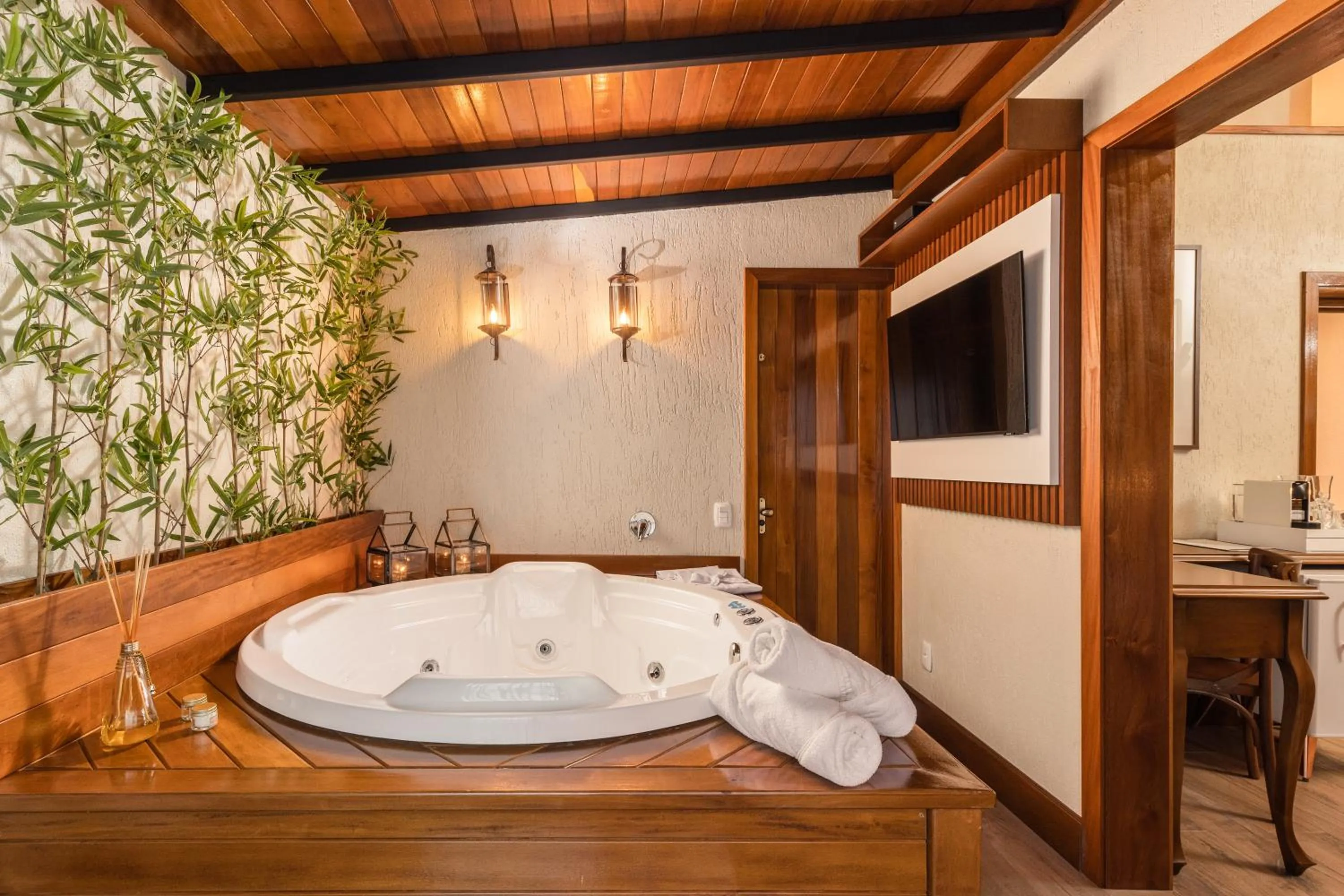 Hot Tub in Hotel Vivenda dos Sonhos