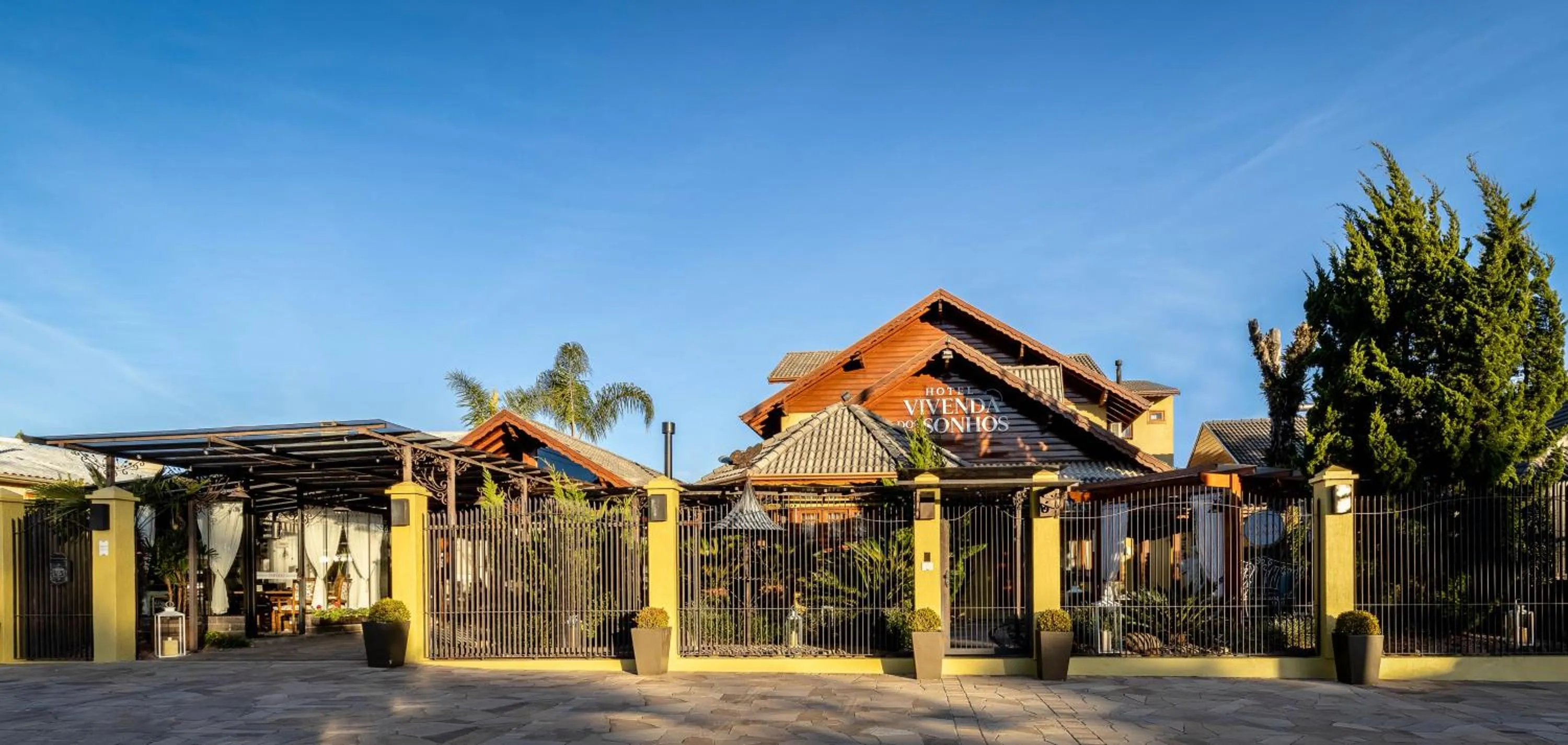 Facade/entrance in Hotel Vivenda dos Sonhos