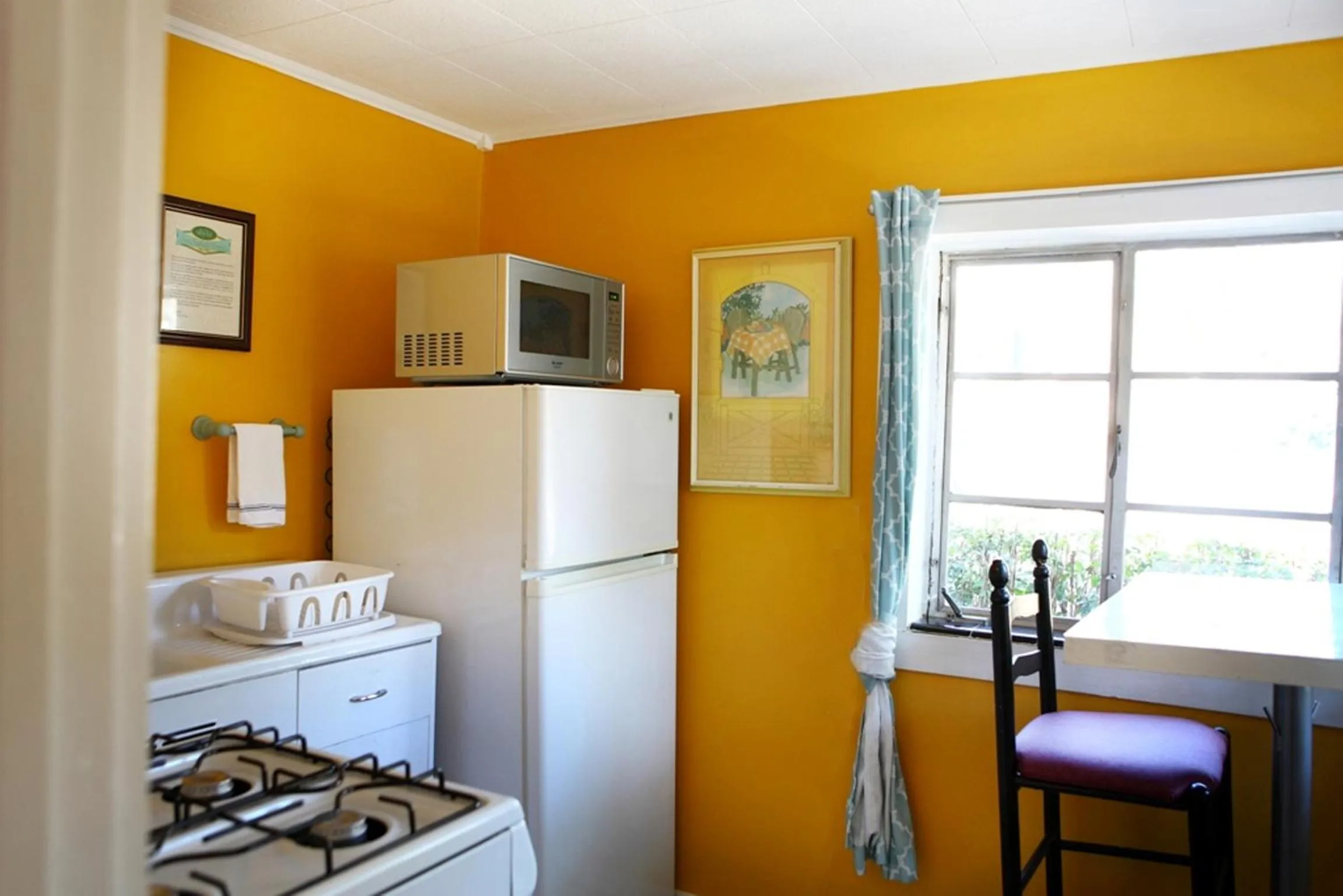 Kitchen or kitchenette in The Pines Cottages