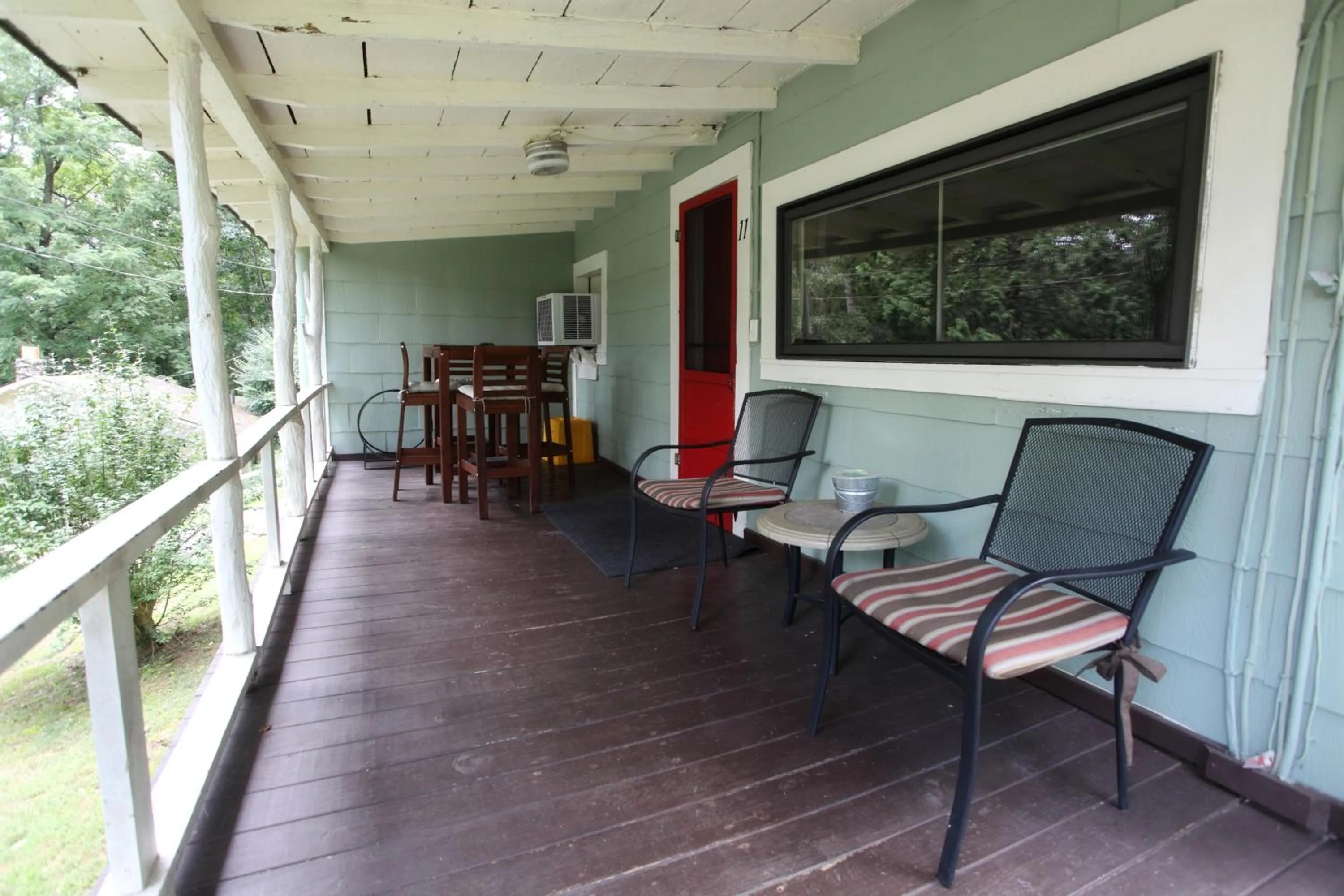 Balcony/Terrace in The Pines Cottages