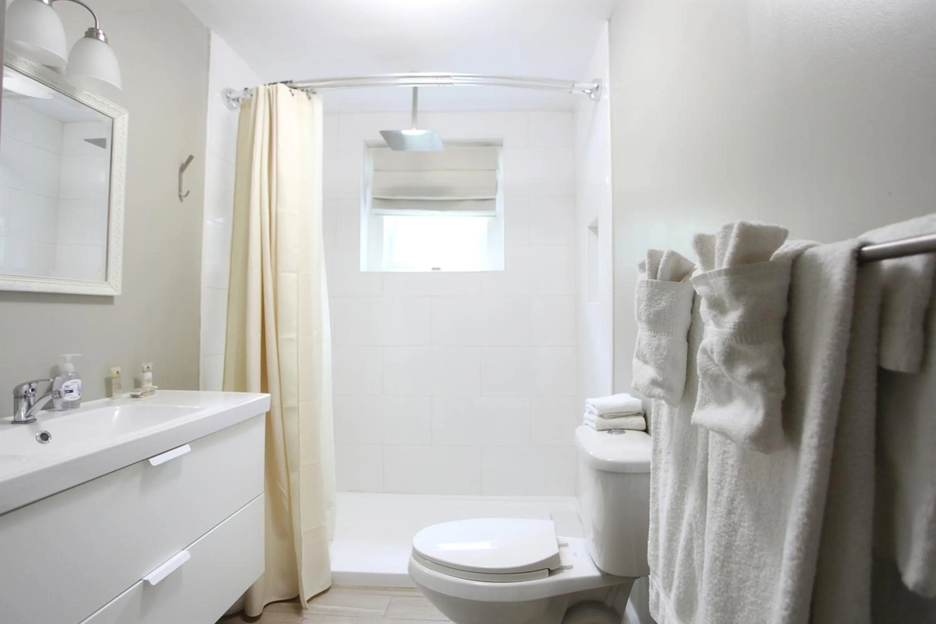 Bathroom in The Pines Cottages