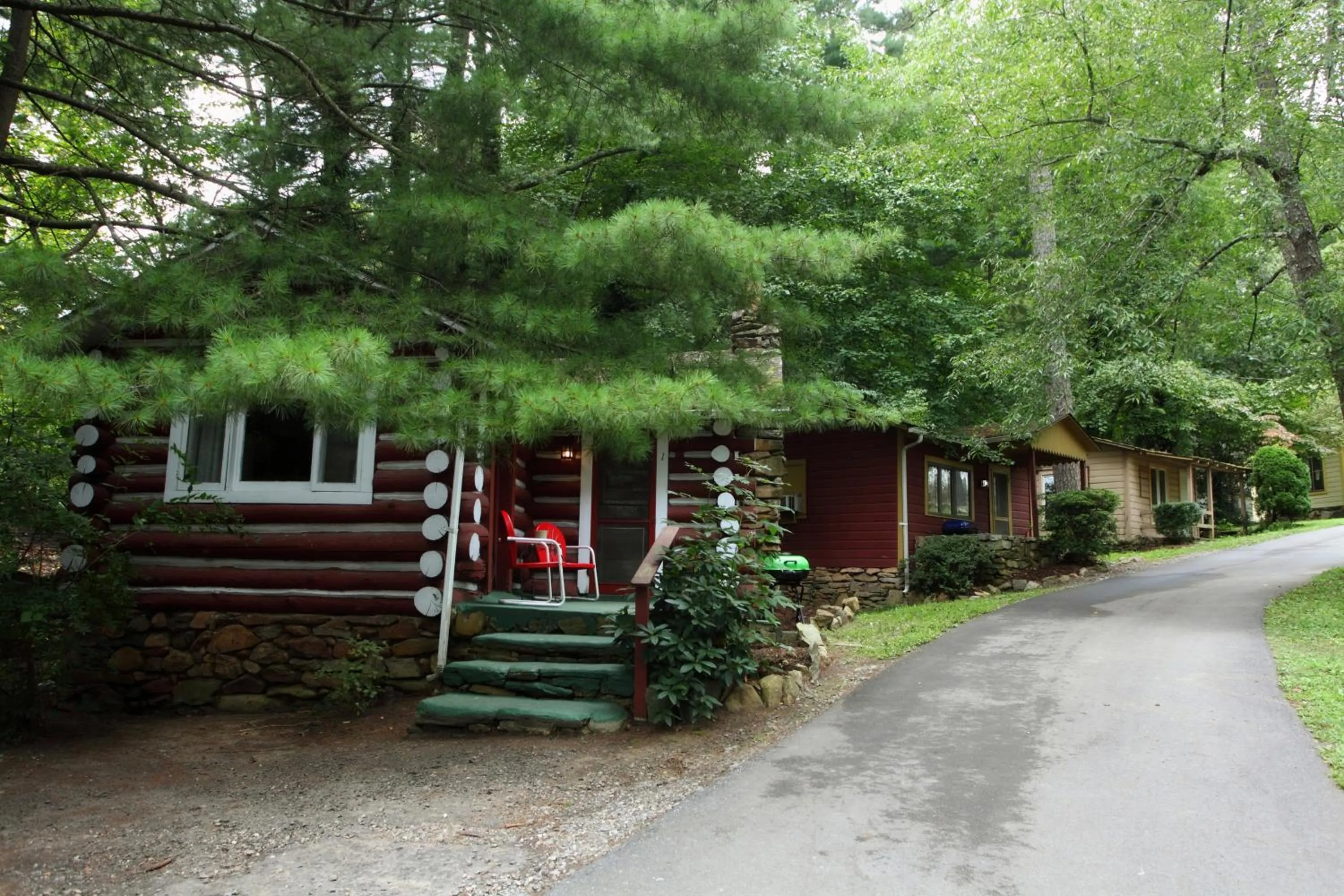 Property building in The Pines Cottages