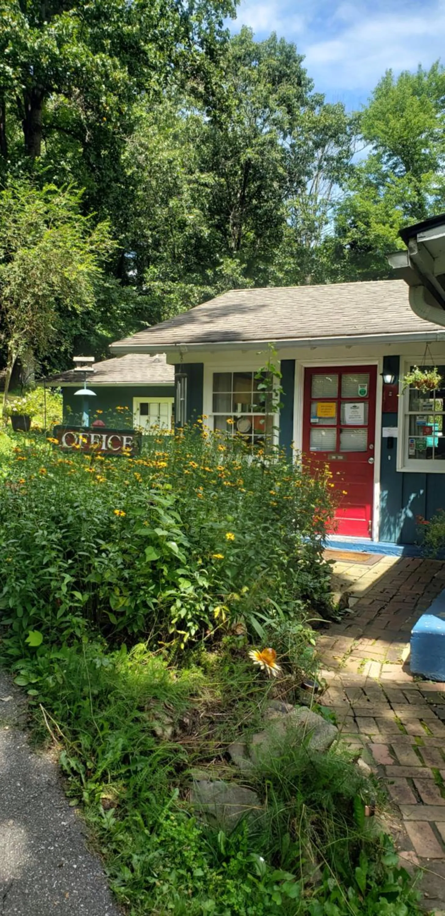 Property building in The Pines Cottages