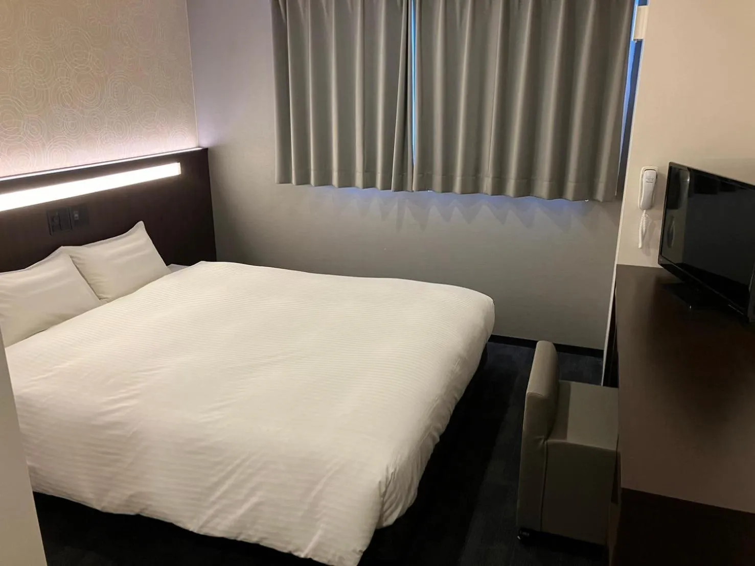 Photo of the whole room, Bed in Kyoto Crystal Hotel Ⅰ