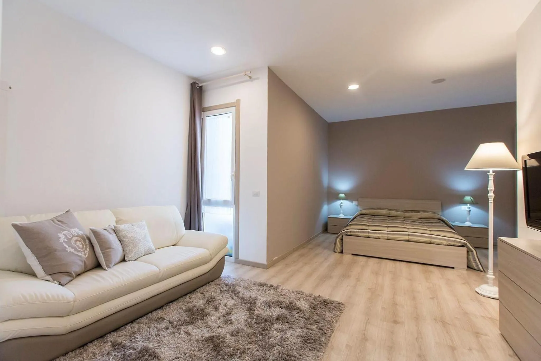 Bed in Foresteria Via Italia - Rooms & Suite