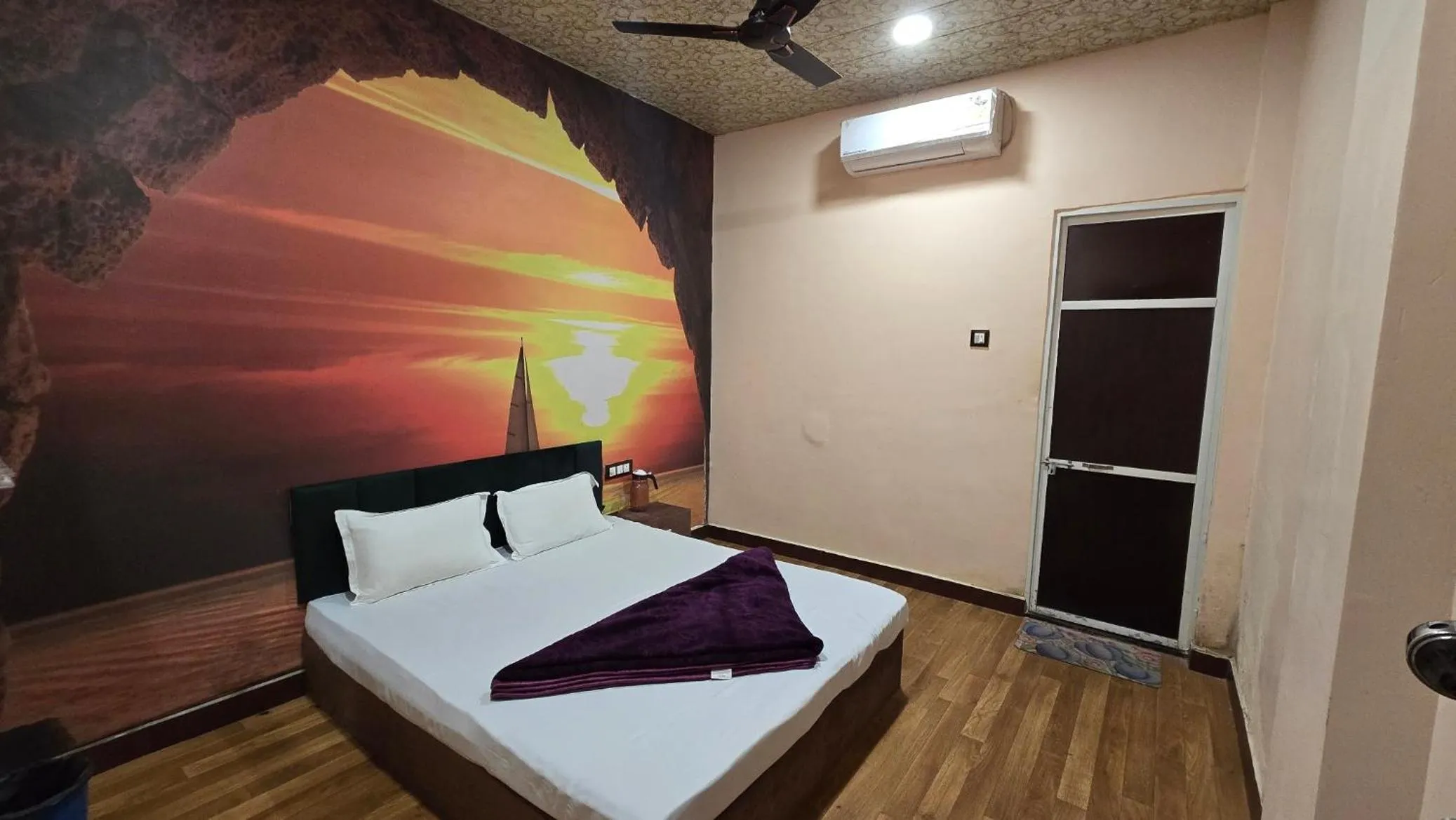 Bed in HOTEL MAHESHWARI GREEN's