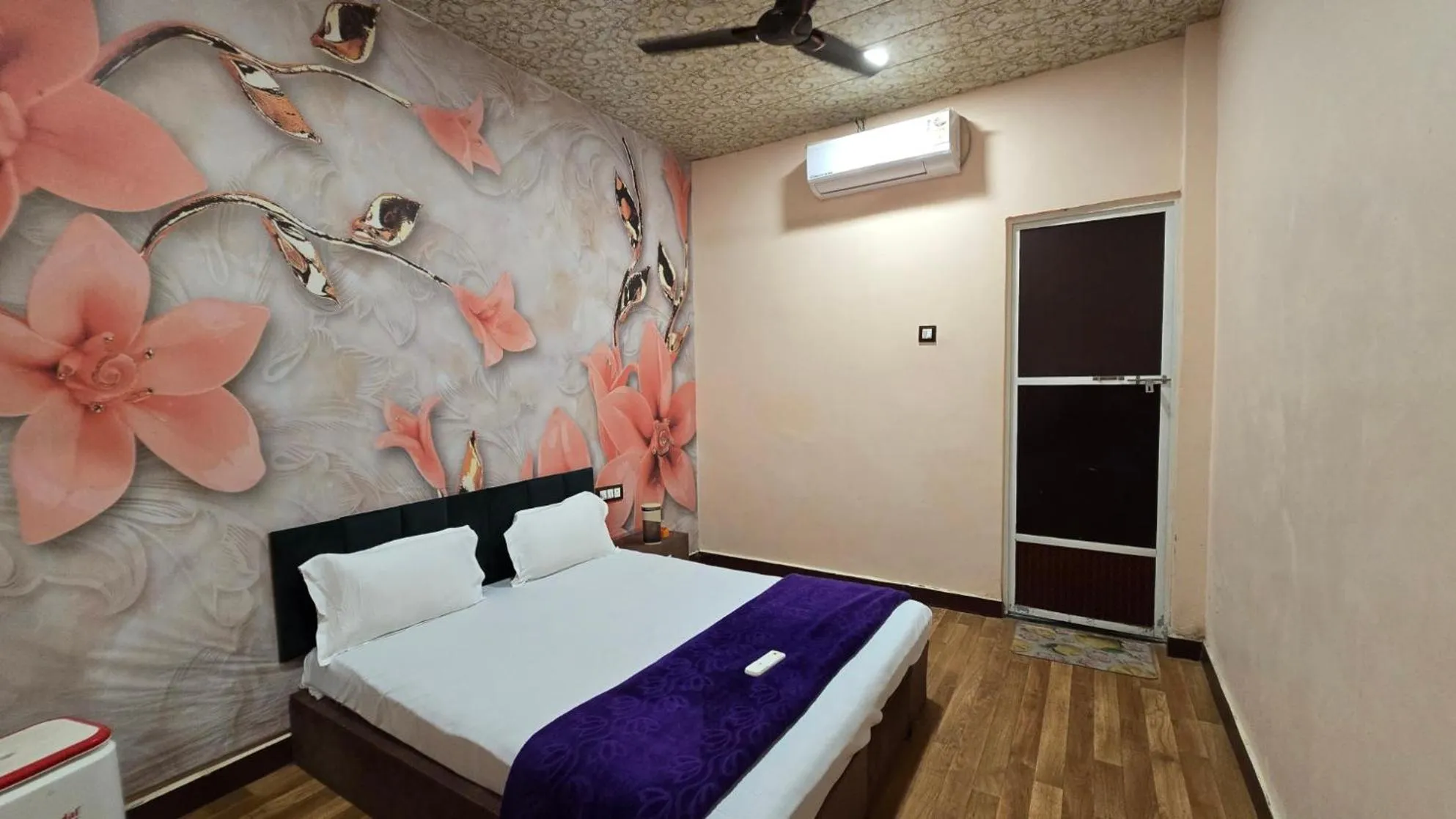 Photo of the whole room, Bed in HOTEL MAHESHWARI GREEN's