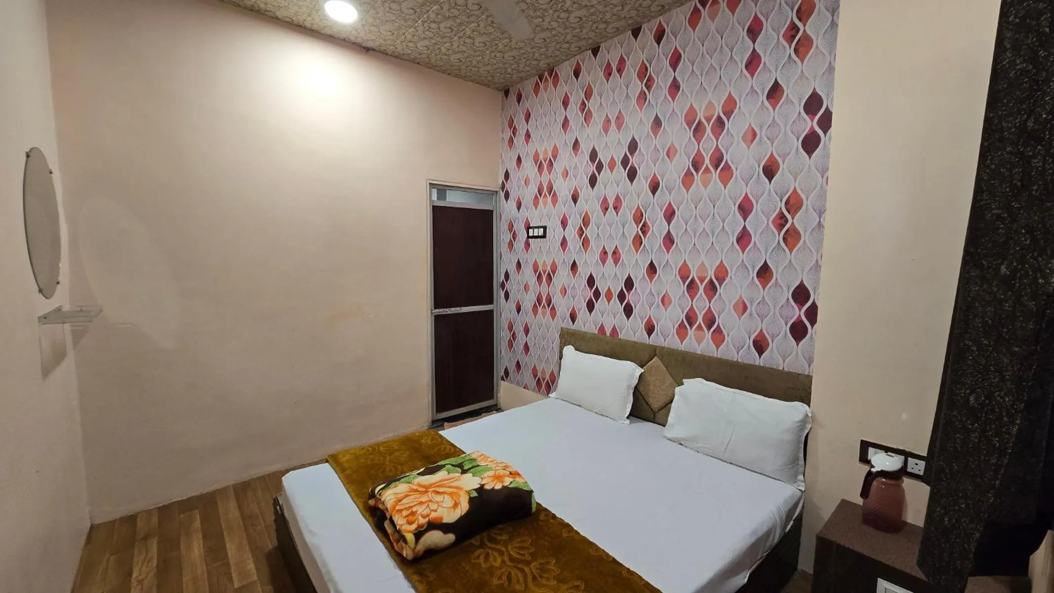 Bed in HOTEL MAHESHWARI GREEN's