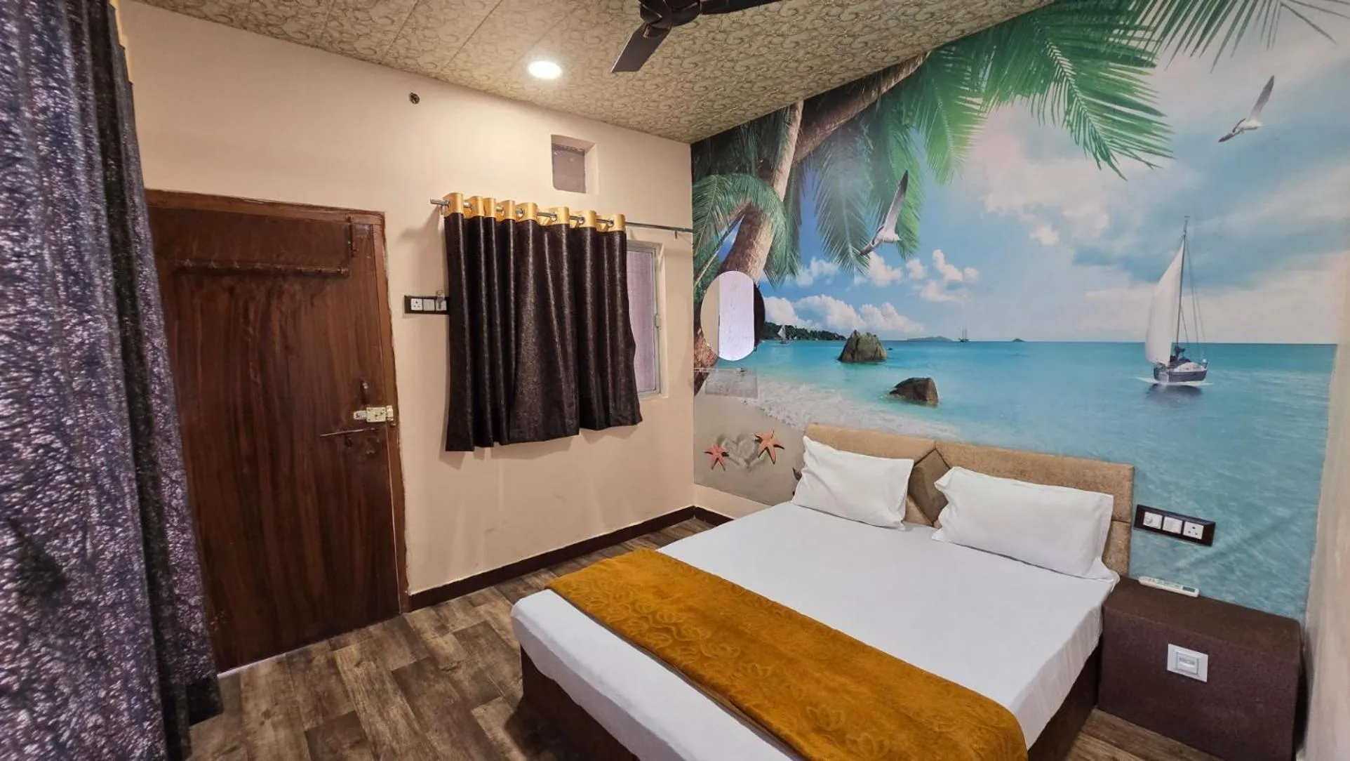 Bed in HOTEL MAHESHWARI GREEN's