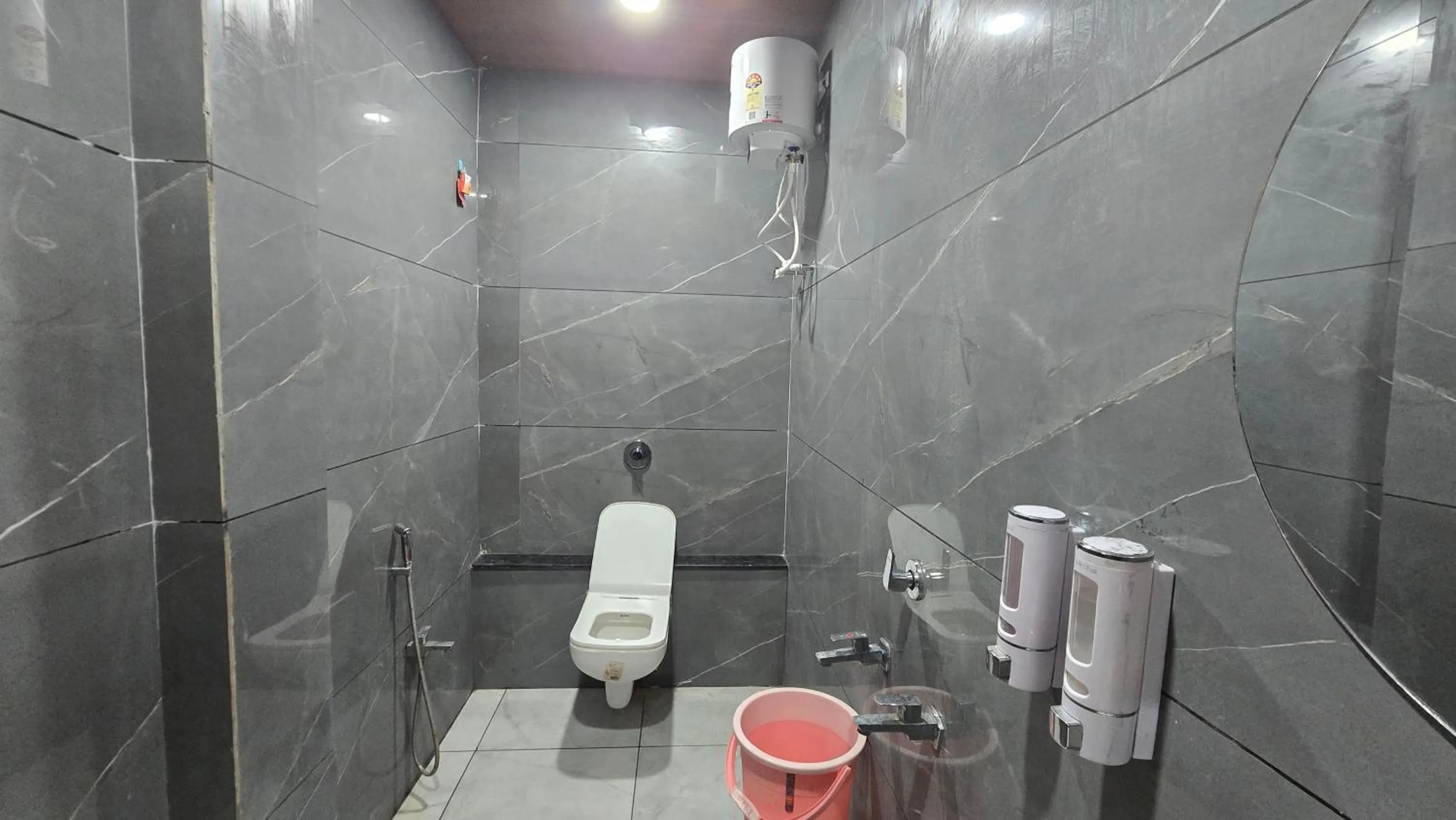Shower in HOTEL MAHESHWARI GREEN's