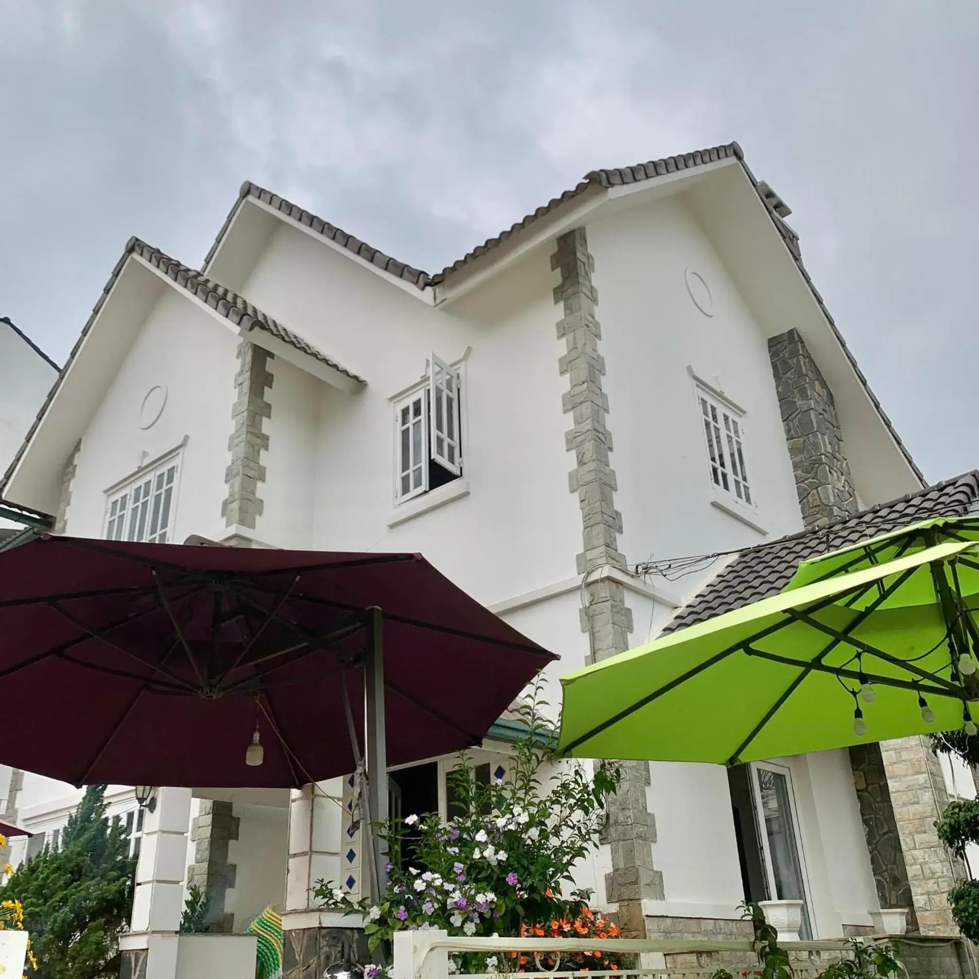 Villa Sân Vườn Villa Sân Vườn